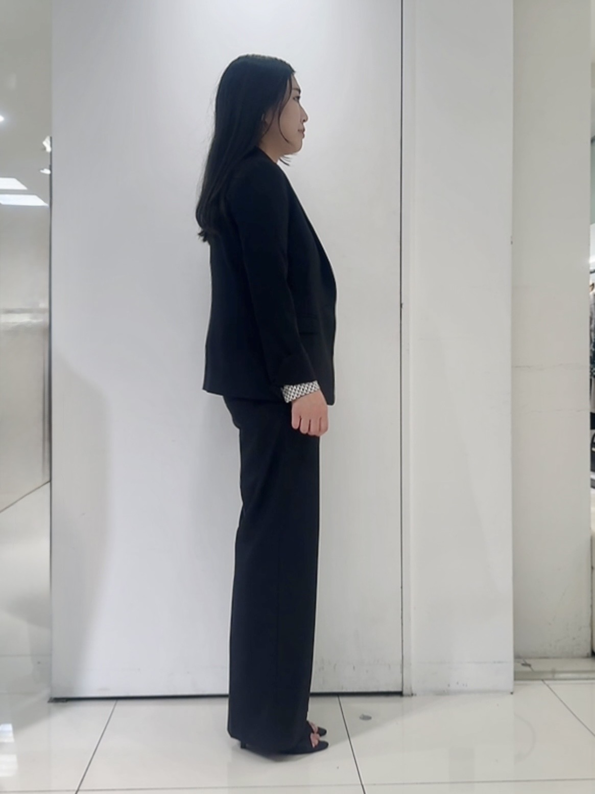 なかじさんの「UNTITLED｜【セットアップ可/秋羽織り/お仕事スーツ】ウールブレンドダブルジャケット」を使ったコーディネート