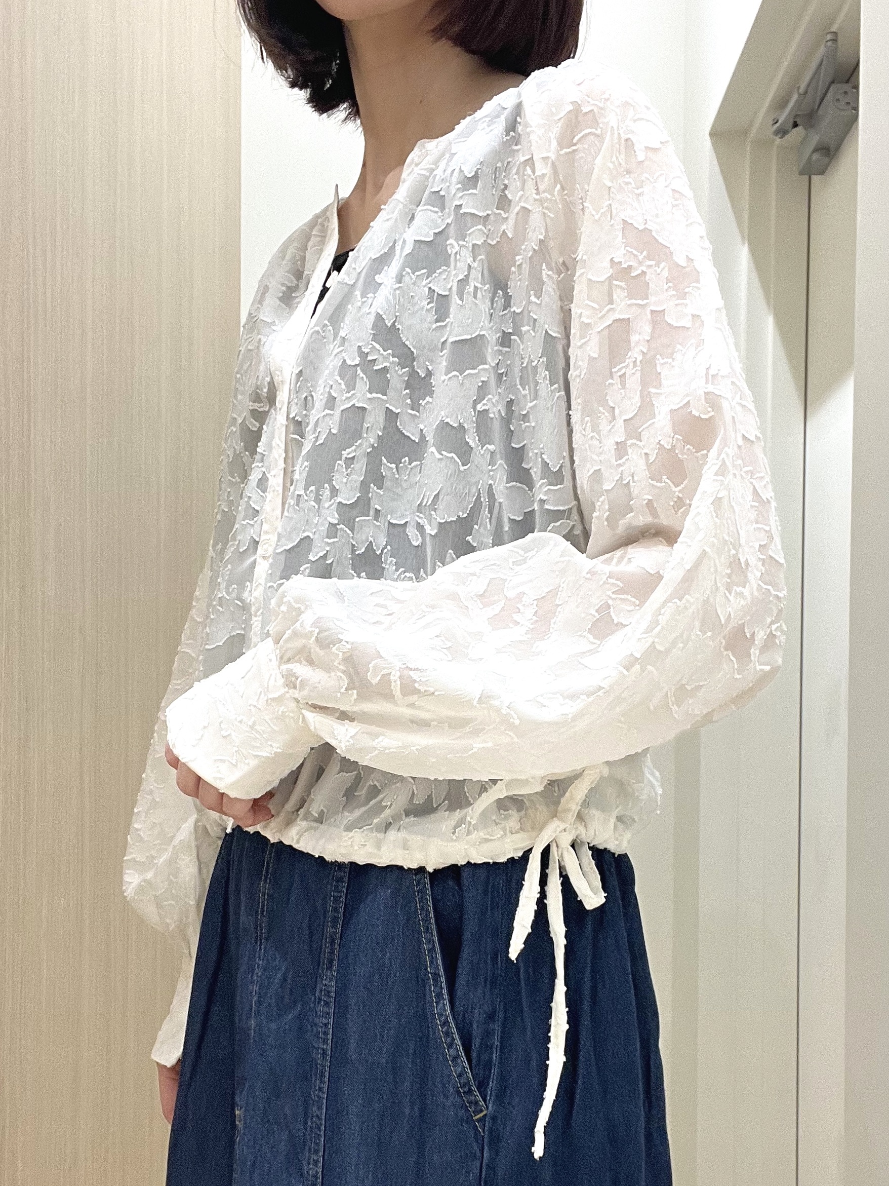  おまつさんの「grove｜上品に華やぐ シアージャカードブラウス」を使ったコーディネート