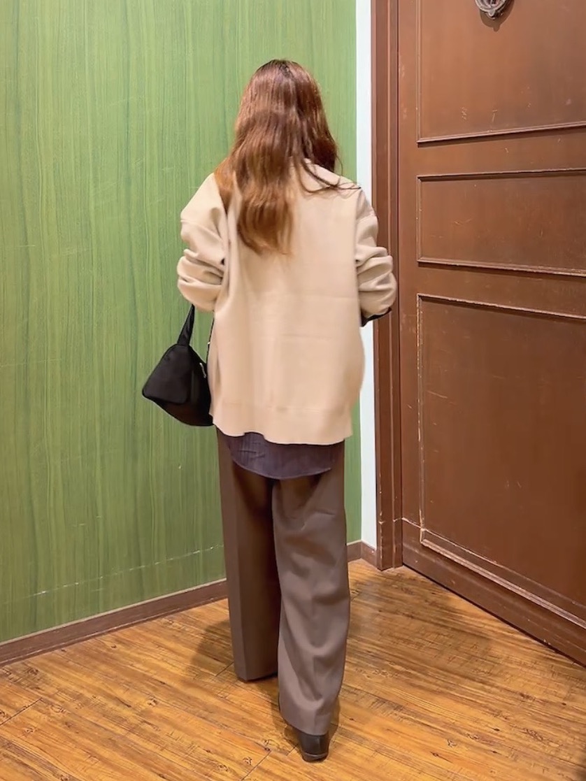 かおりさんの「SHOO･LA･RUE｜【セットアップ可/洗濯機可】軽やかに羽織れる スポンディッシュ ニットカーディガン」を使ったコーディネート