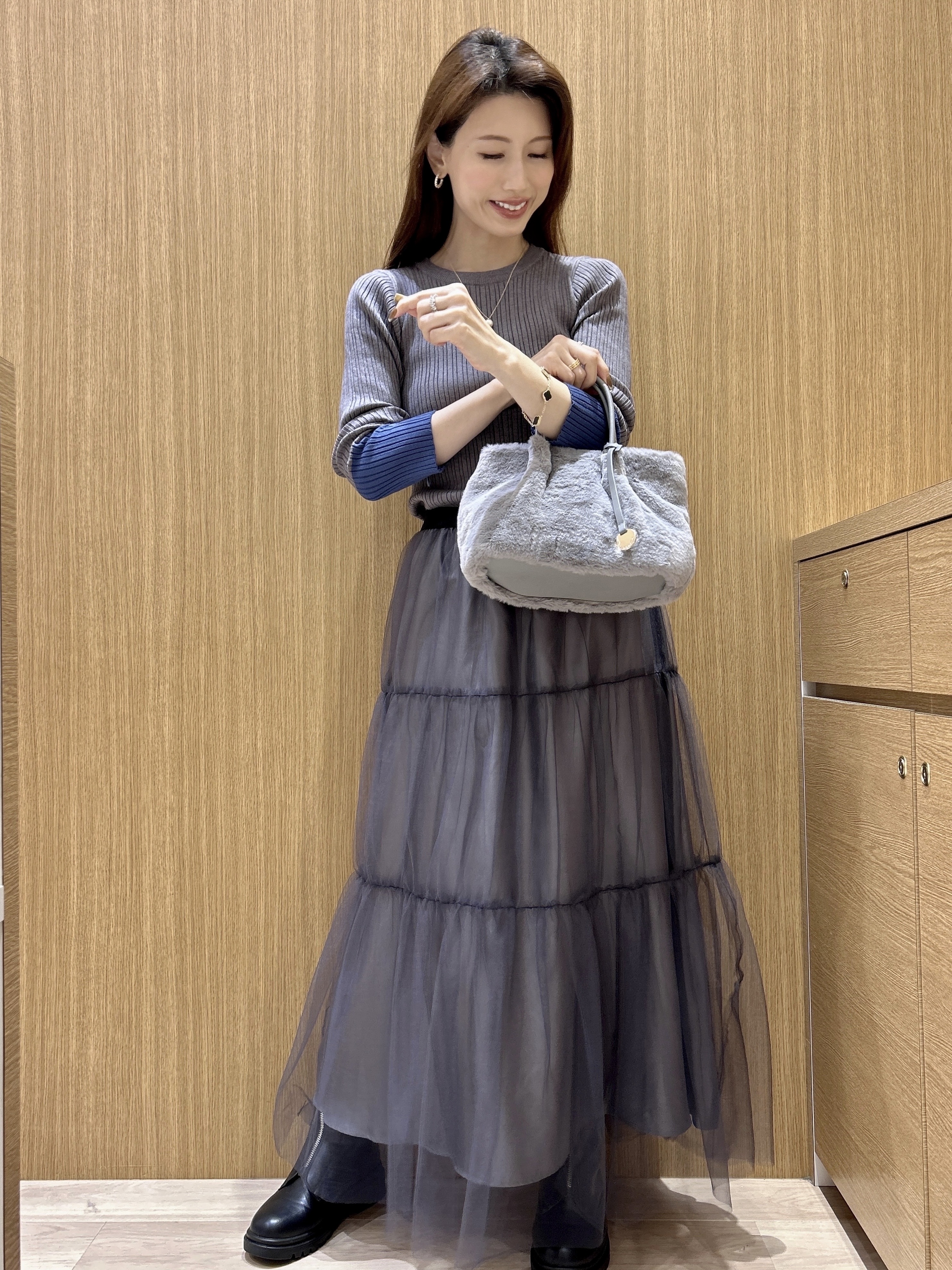 maiさんの「OPAQUE.CLIP｜配色スリーブランダムリブニット」を使ったコーディネート