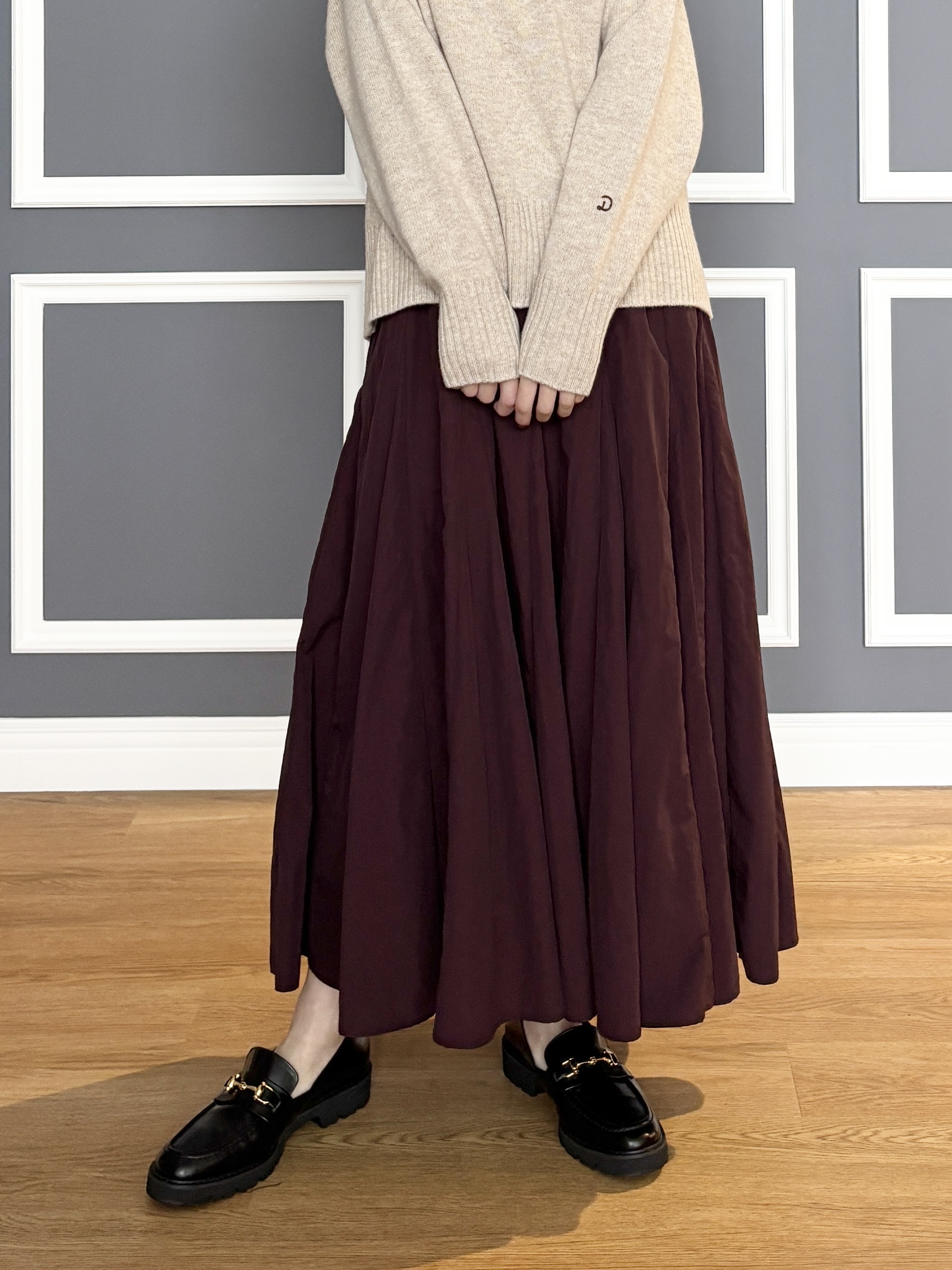 清水夏姫さんの「DRESSTERIOR｜【日本製/軽量/本革】ビットローファー」を使ったコーディネート