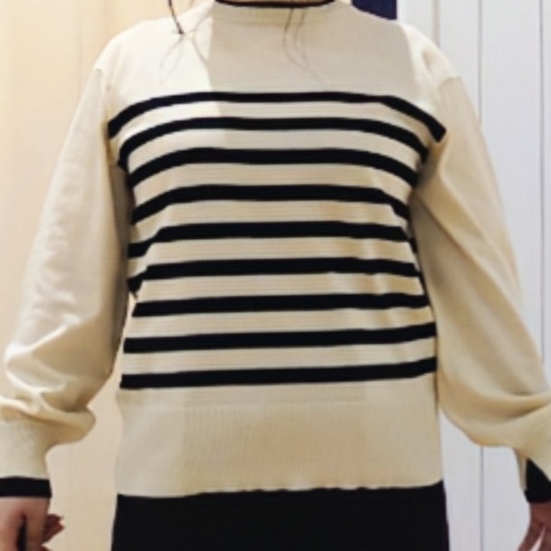 Haraさんの「Dessin｜【1枚でサマになる/洗濯機ＯＫ】レイヤード風 配色クルーネックニット」を使ったコーディネート