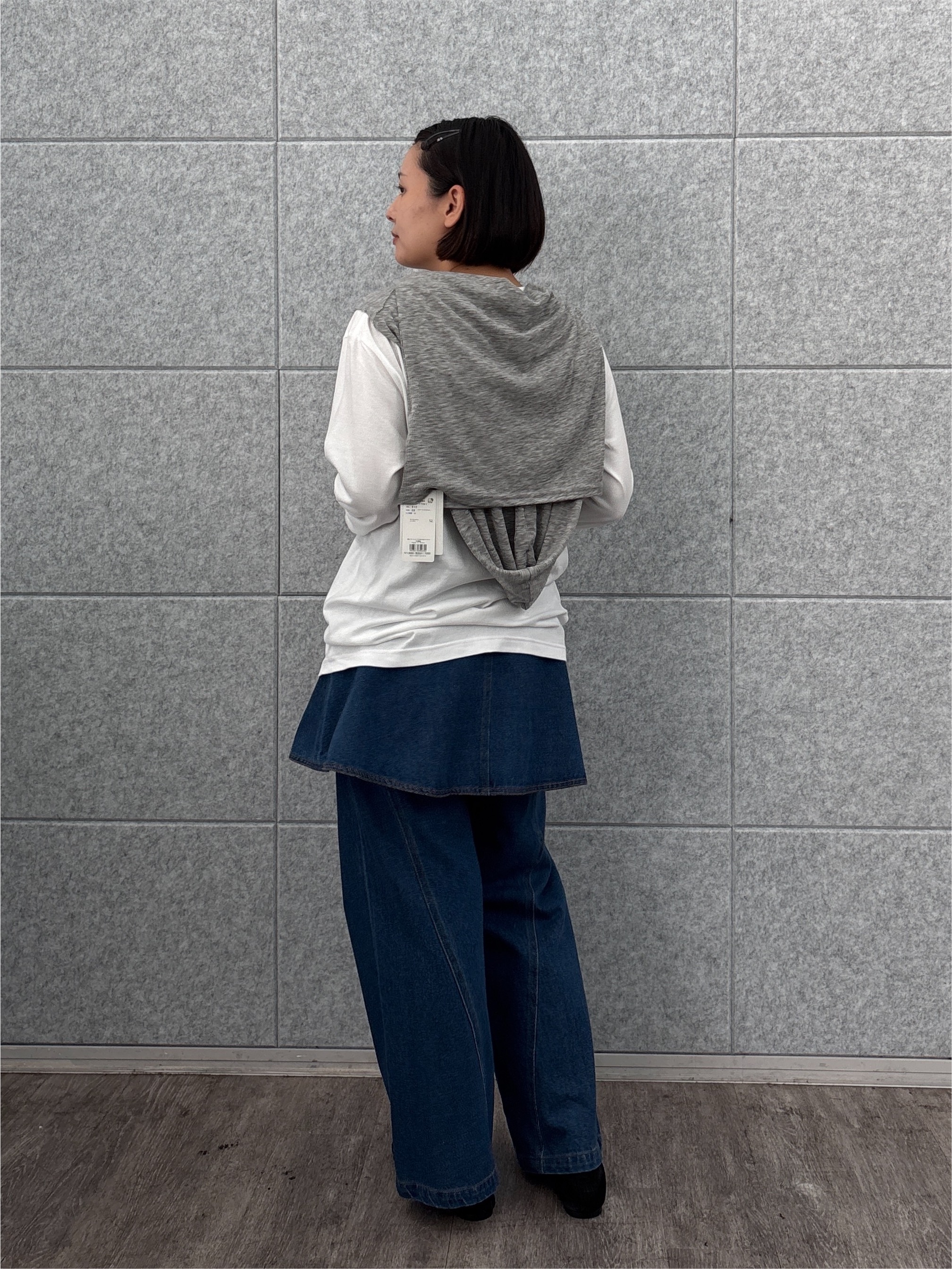 ayanoさんの「INDIVI｜ワンポイントロゴロンT【LIVE紹介／上枝みどりさん着用】」を使ったコーディネート
