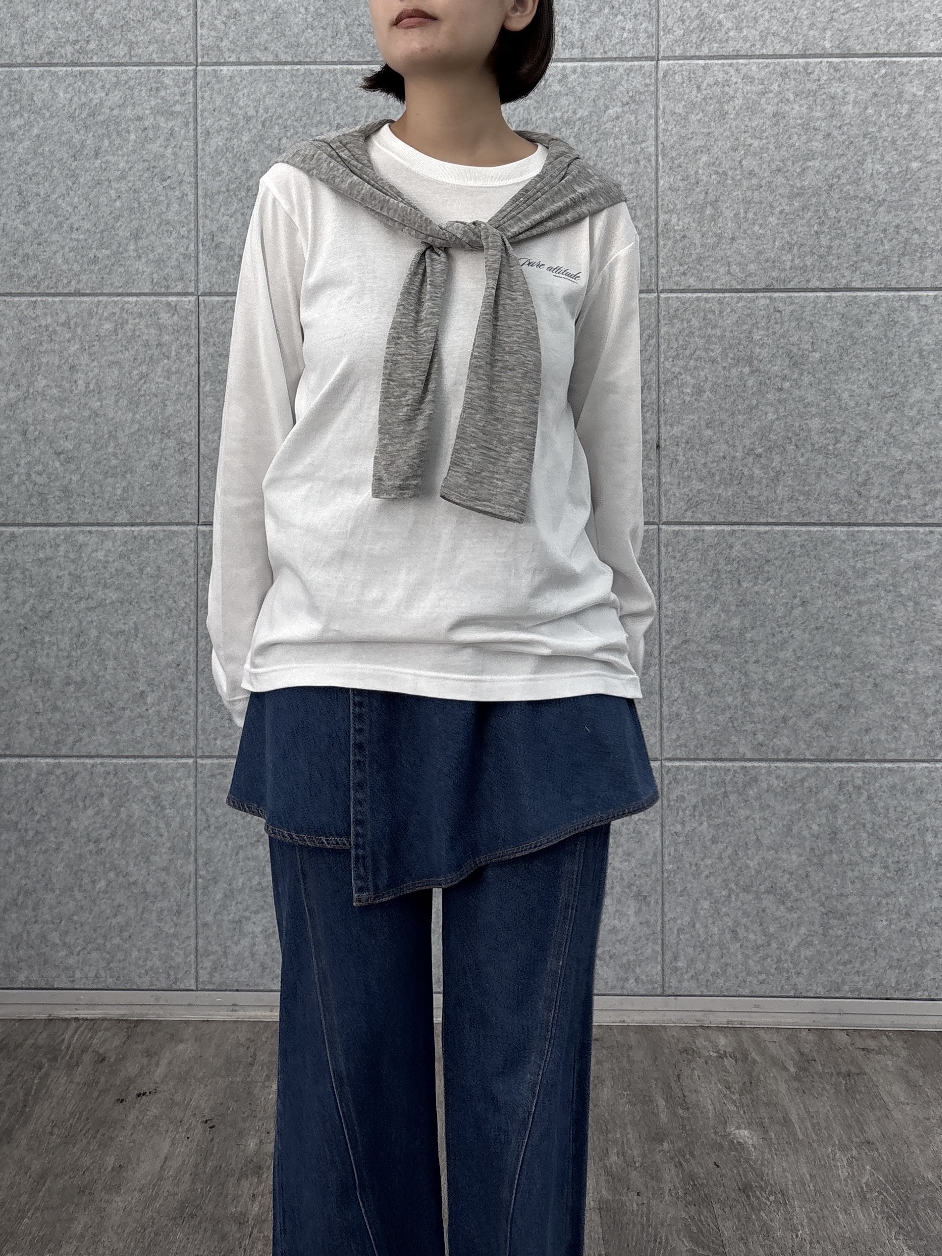 ayanoさんの「INDIVI｜ワンポイントロゴロンT【LIVE紹介／上枝みどりさん着用】」を使ったコーディネート