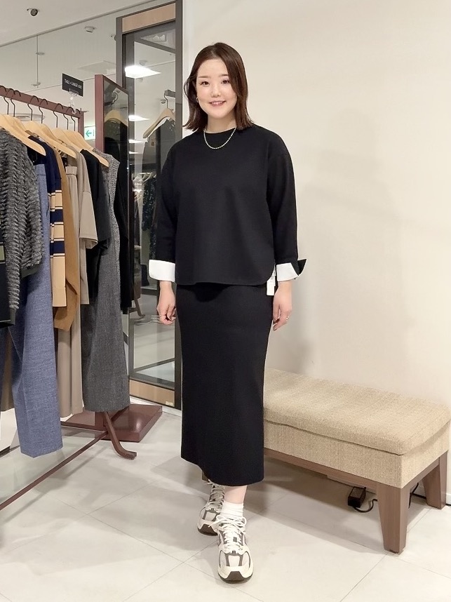 YUIさんの「UNTITLED｜【セットアップ可/スウェットライク】袖口シャツドッキングプルオーバー」を使ったコーディネート