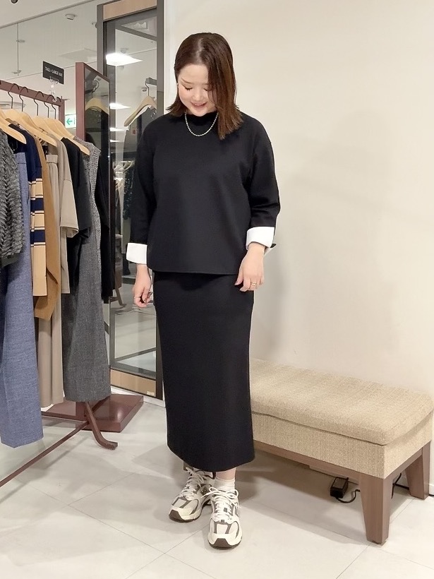 YUIさんの「UNTITLED｜【セットアップ可/スウェットライク】袖口シャツドッキングプルオーバー」を使ったコーディネート