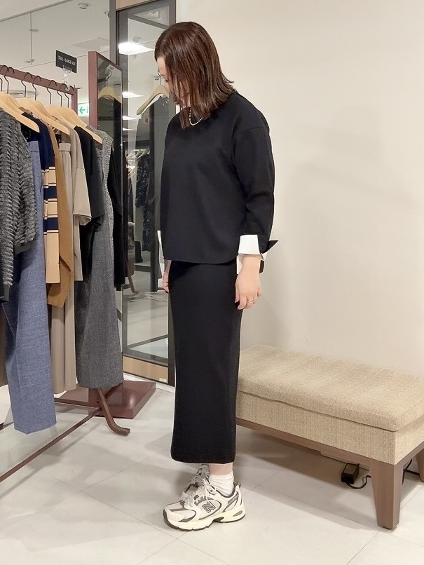 YUIさんの「UNTITLED｜【セットアップ可/スウェットライク】袖口シャツドッキングプルオーバー」を使ったコーディネート