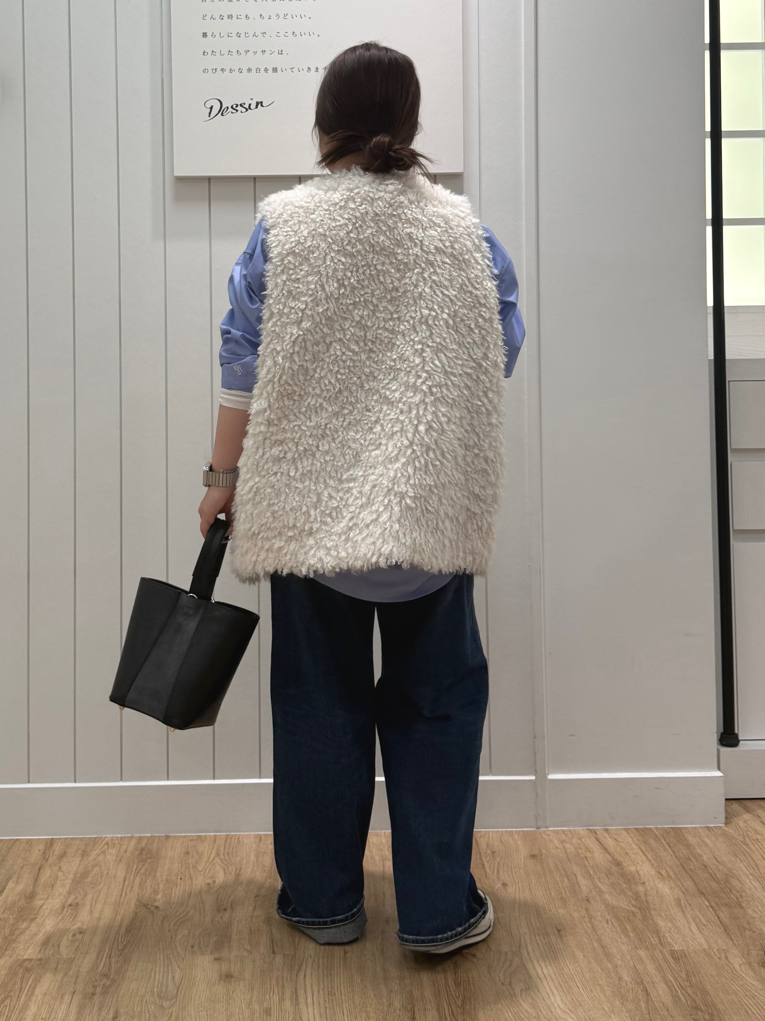 nahoさんの「Dessin｜【洗える/オンオフ着られる】袖裏ワンポイント刺繍 オーバーシャツ」を使ったコーディネート