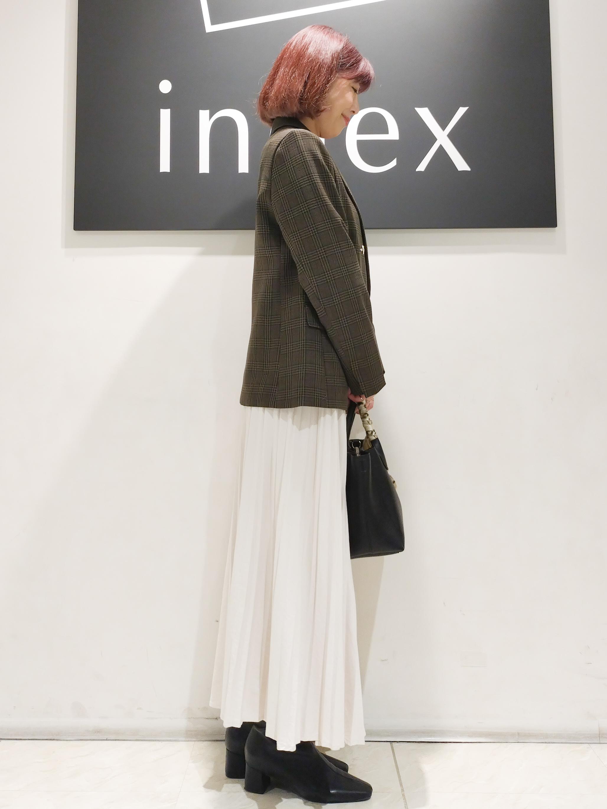 n.さんの「index｜【8色／S-3Lサイズ】ビジュー付きドルマンニット《洗濯機OK／抗ピリング》」を使ったコーディネート