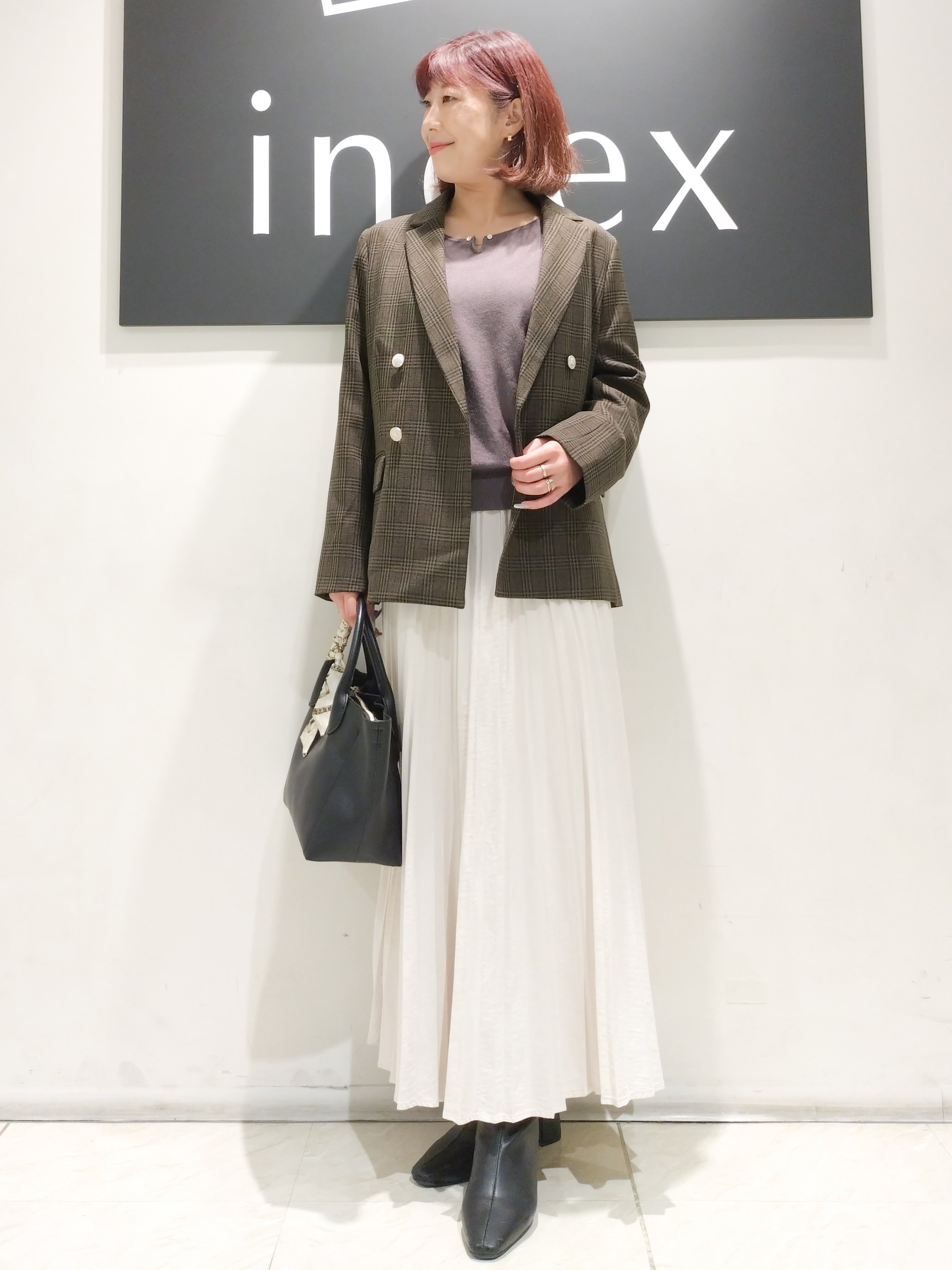n.さんの「index｜【8色／S-3Lサイズ】ビジュー付きドルマンニット《洗濯機OK／抗ピリング》」を使ったコーディネート