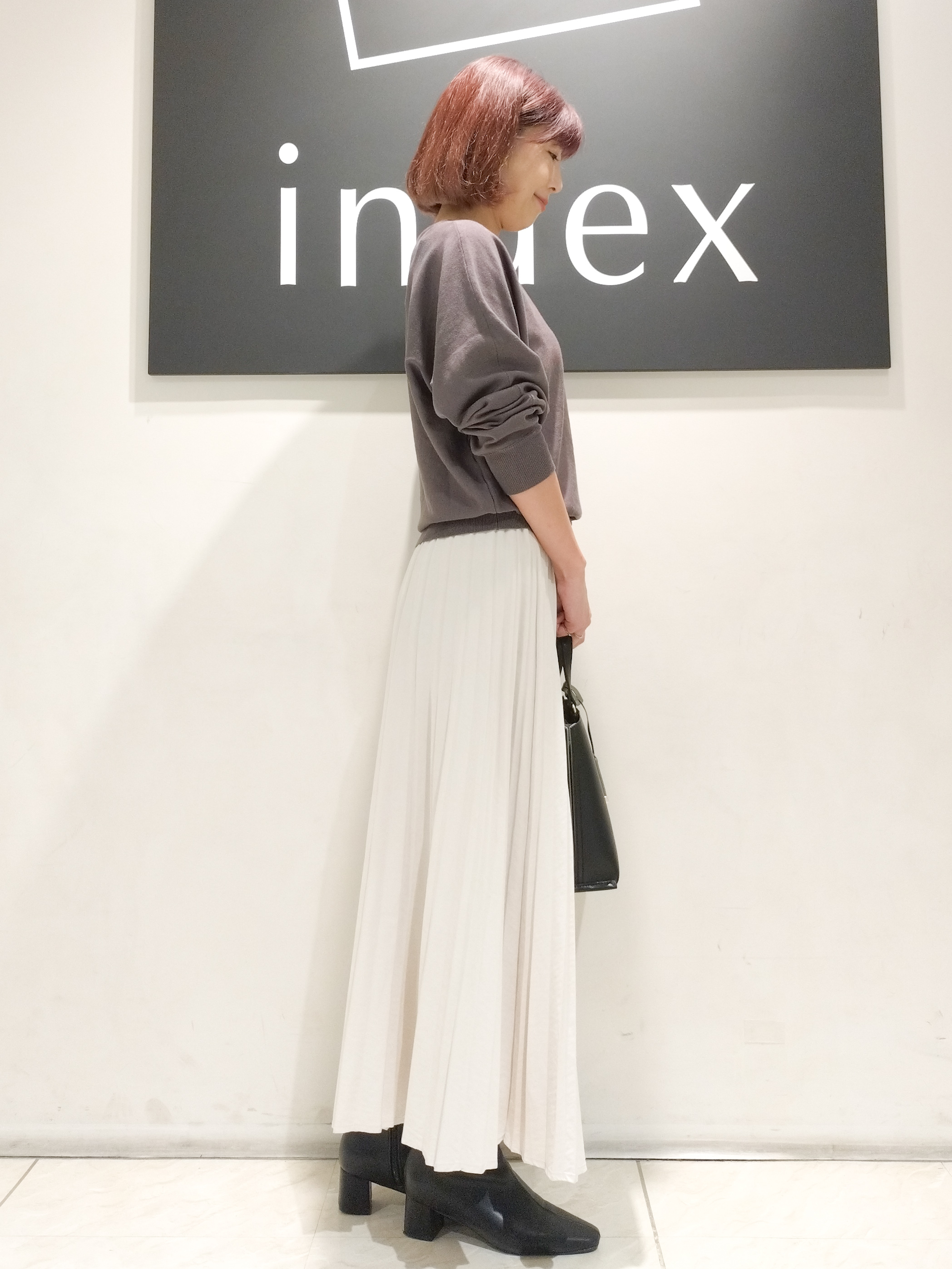 n.さんの「index｜【8色／S-3Lサイズ】ビジュー付きドルマンニット《洗濯機OK／抗ピリング》」を使ったコーディネート