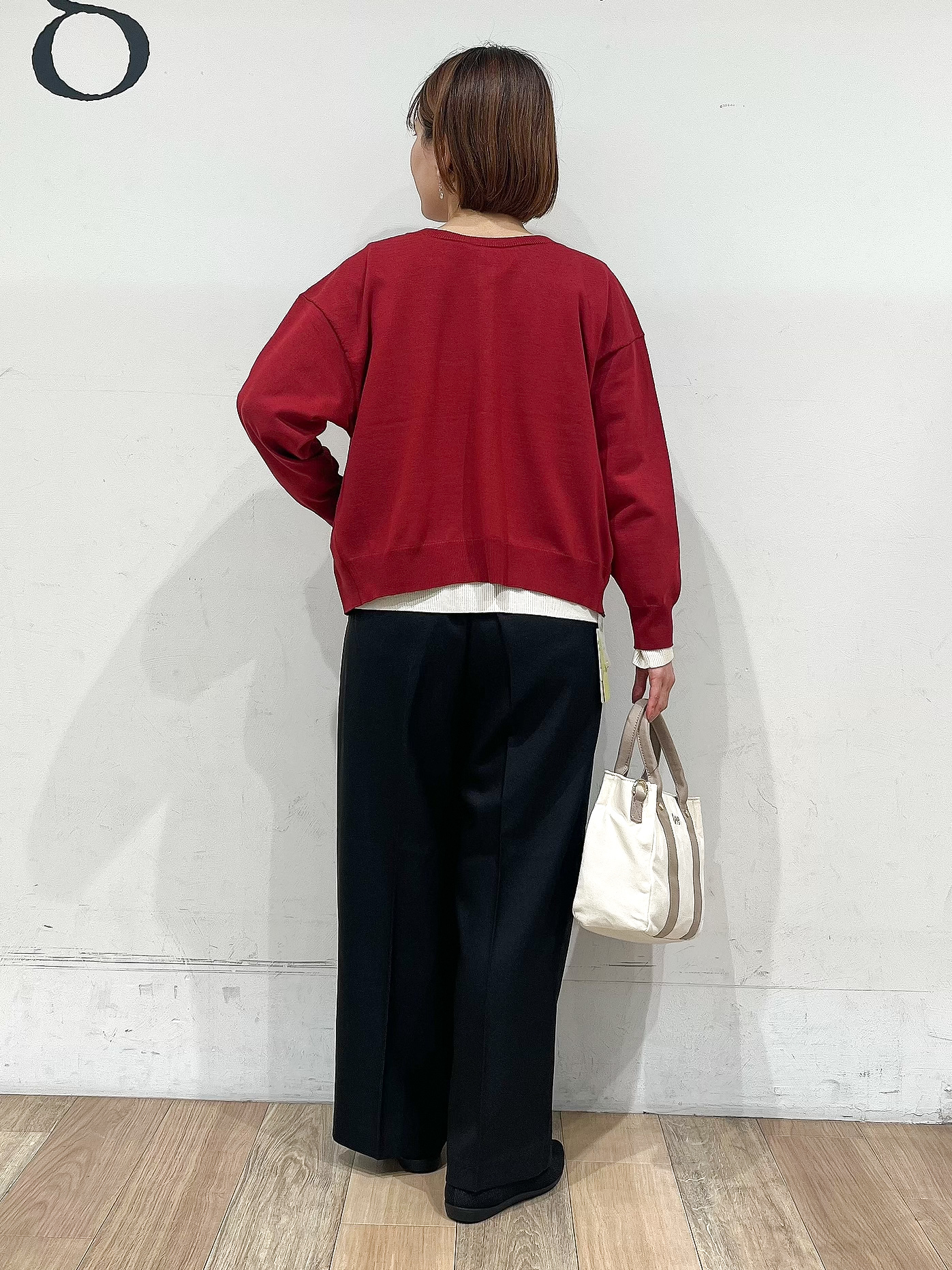 山さんさんの「grove｜【前後2WAY】さりげなく、上品にきらめく ニットカーディガン」を使ったコーディネート