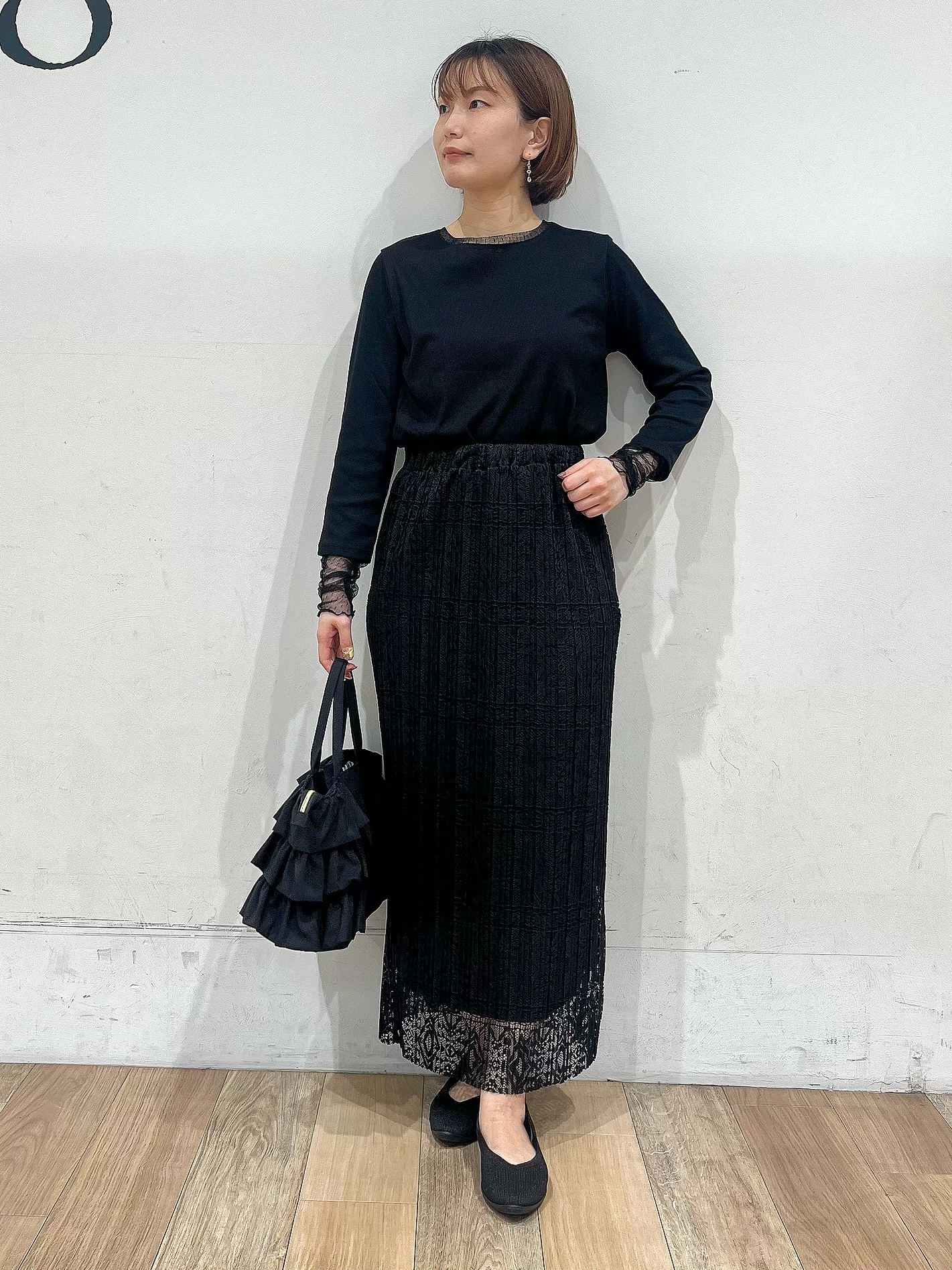 山さんさんの「grove｜【前後2WAY】さりげなく、上品にきらめく ニットカーディガン」を使ったコーディネート