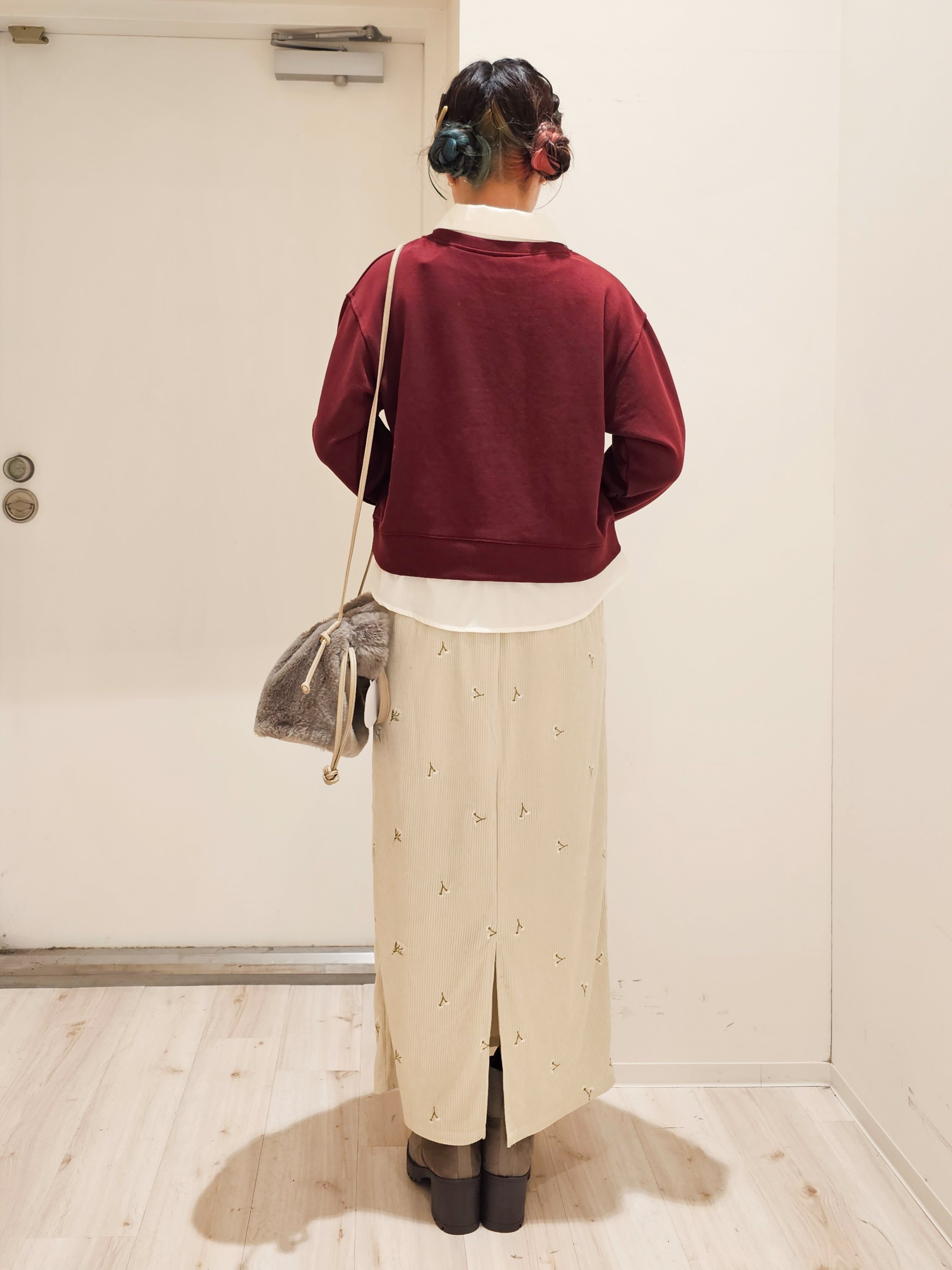 ゆゆさんの「SHOO･LA･RUE｜【S-LL/洗濯機可】一枚でレイヤード感が完成する シャツドッキング裏毛トップス」を使ったコーディネート