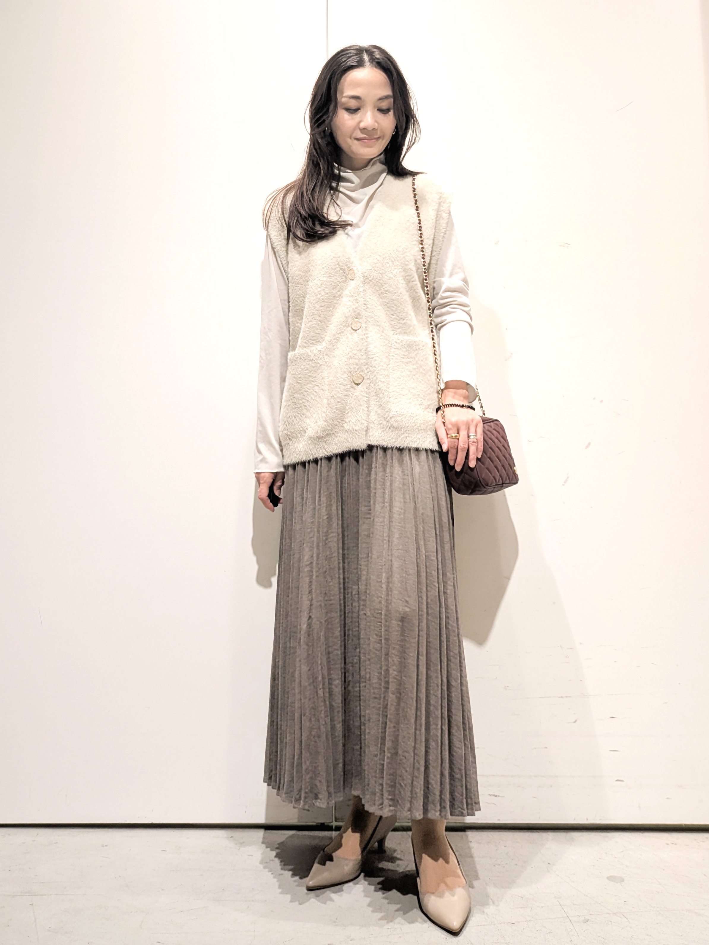 machiさんの「OPAQUE.CLIP｜フェザーヤーンニットベスト【洗濯機OK】」を使ったコーディネート