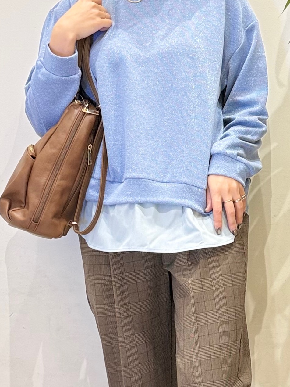 misakiさんの「SHOO･LA･RUE｜【S-LL/洗濯機可/体型カバー】インせず着られる レイヤード風 ラメ入りトップス」を使ったコーディネート