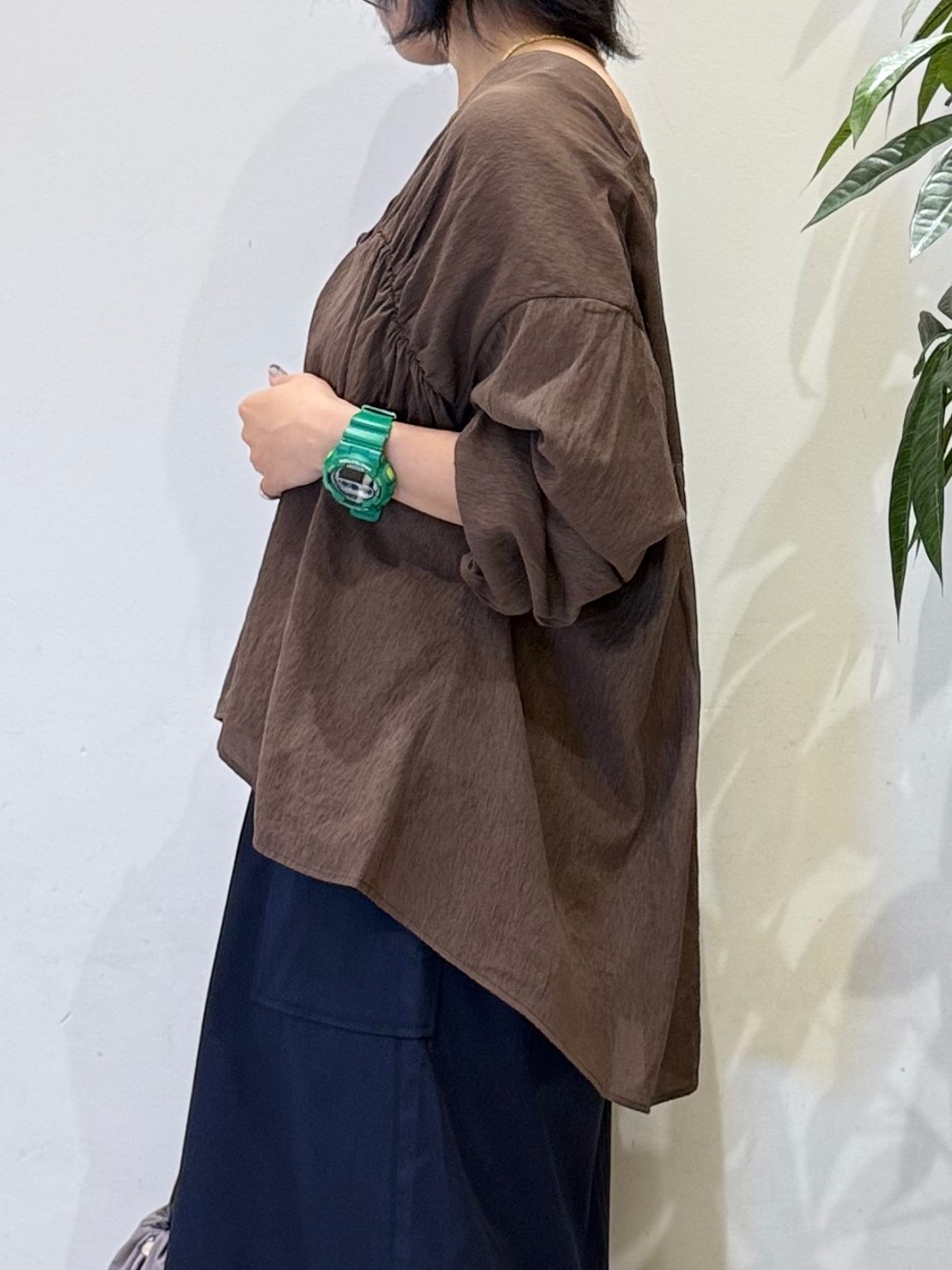misakiさんの「SHOO･LA･RUE｜【S-LL/洗濯機可】着痩せシルエット シャーリングシャツカーディガン」を使ったコーディネート