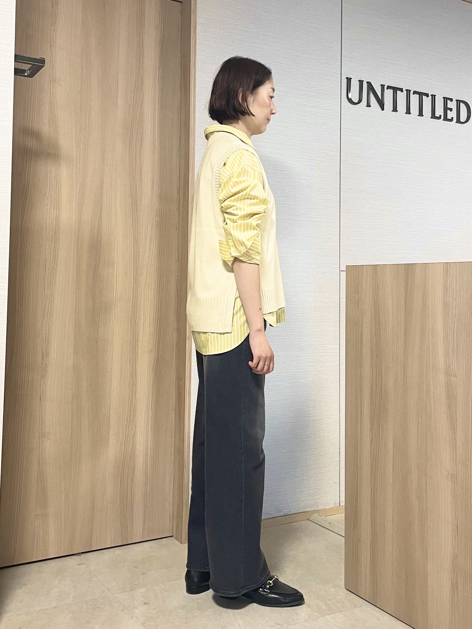 aliceさんの「UNTITLED｜【5色展開/手洗い可】ローシルクウールニットベスト」を使ったコーディネート