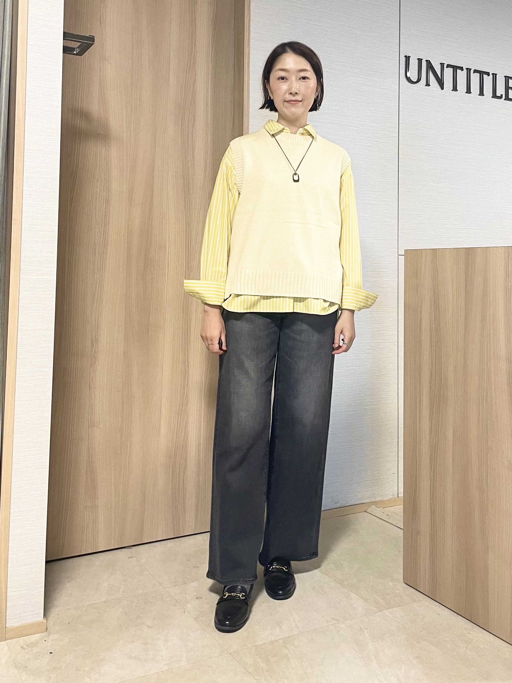 aliceさんの「UNTITLED｜【5色展開/手洗い可】ローシルクウールニットベスト」を使ったコーディネート