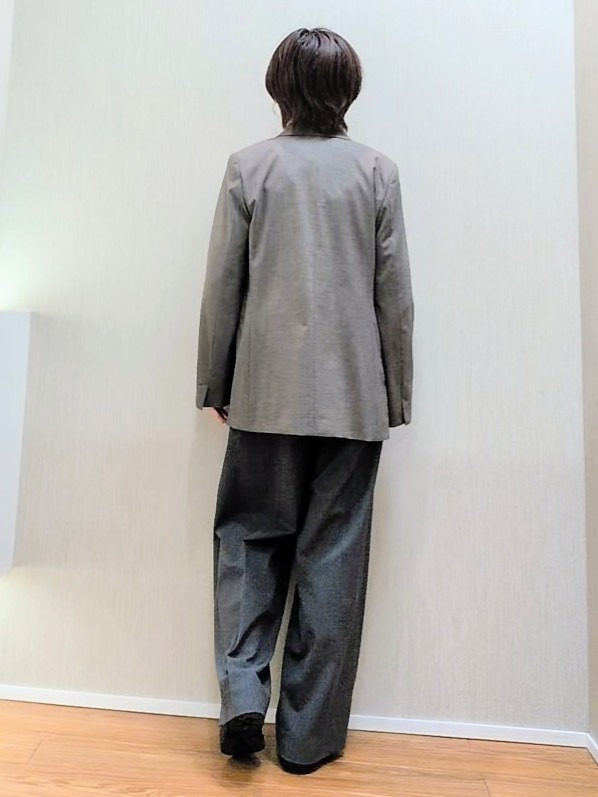 ミズタさんの「UNTITLED｜【セットアップ可/秋羽織り/お仕事スーツ】ウールブレンドダブルジャケット」を使ったコーディネート