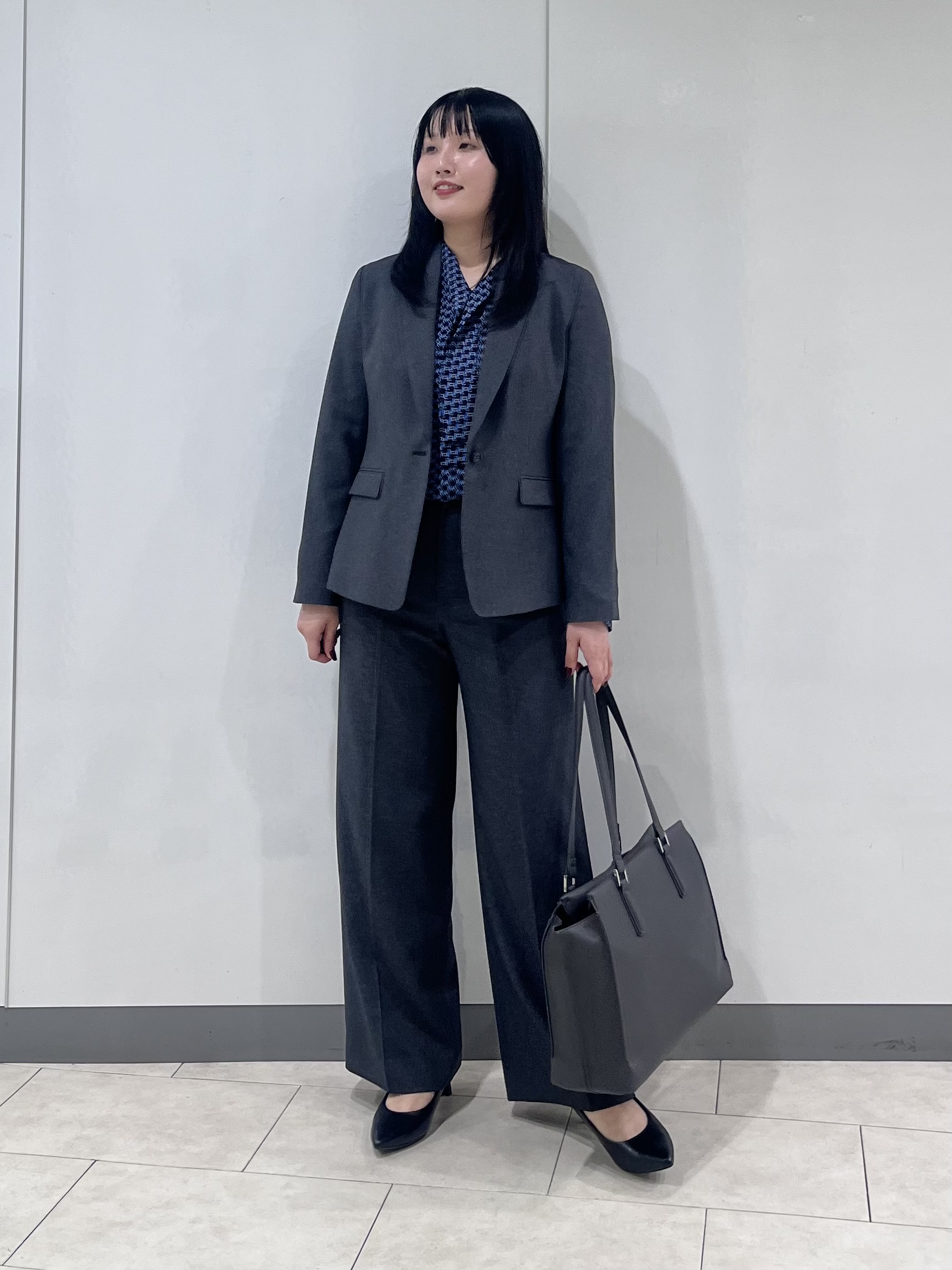 hasuさんの「INDIVI｜【洗える／通勤／スーツ】メランジストレッチ テーラードカラージャケット」を使ったコーディネート