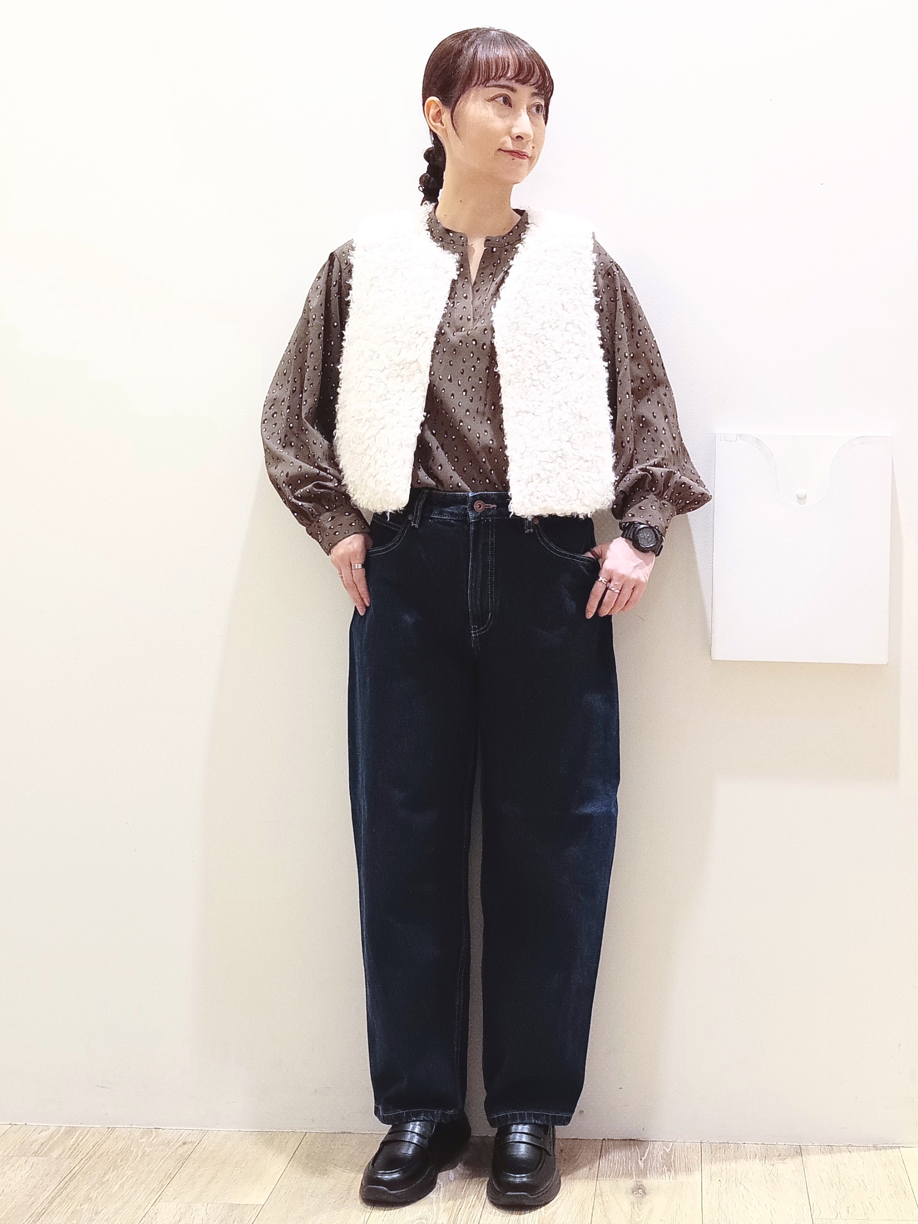 MKさんの「index｜レオパード柄プリント スキッパーブラウス【洗濯機OK】」を使ったコーディネート