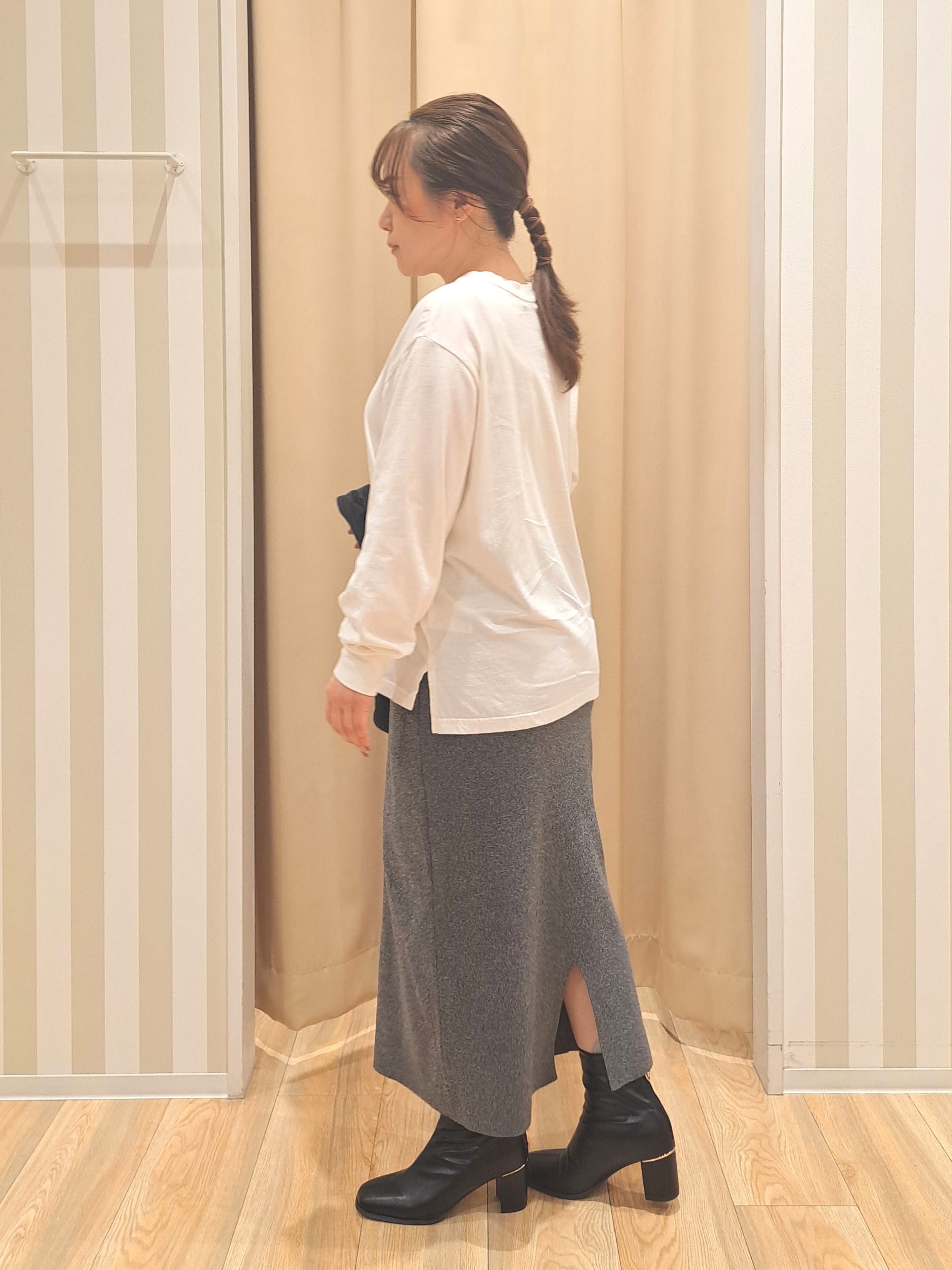 sho*さんの「SHOO･LA･RUE｜【S-LL/洗濯機可/体型カバー】ライトオンスデニム ダブルポケット オーバーサイズシャツ」を使ったコーディネート