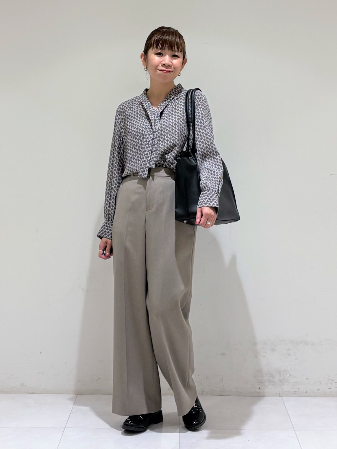 tsuyuさんの「INDIVI｜【洗える／通勤／スーツ】メランジストレッチ ノーカラージャケット」を使ったコーディネート