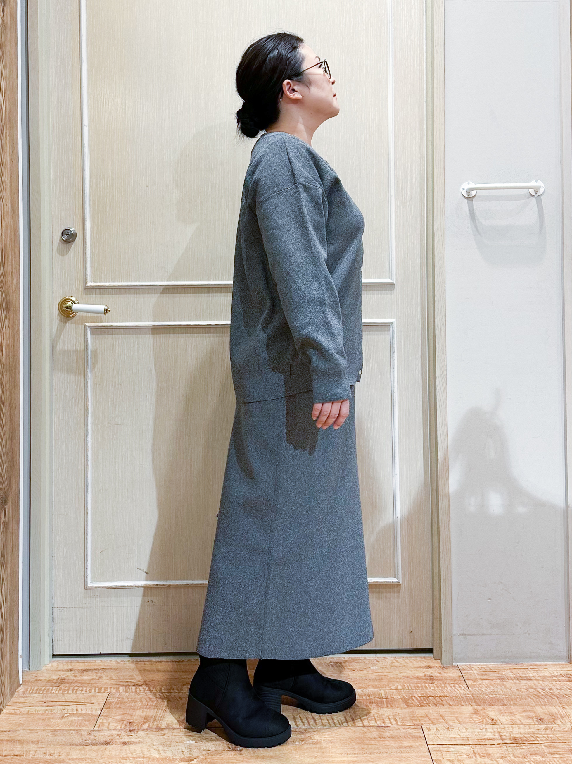 umeさんの「SHOO･LA･RUE｜【セットアップ可/洗濯機可】軽やかに羽織れる スポンディッシュ ニットカーディガン」を使ったコーディネート