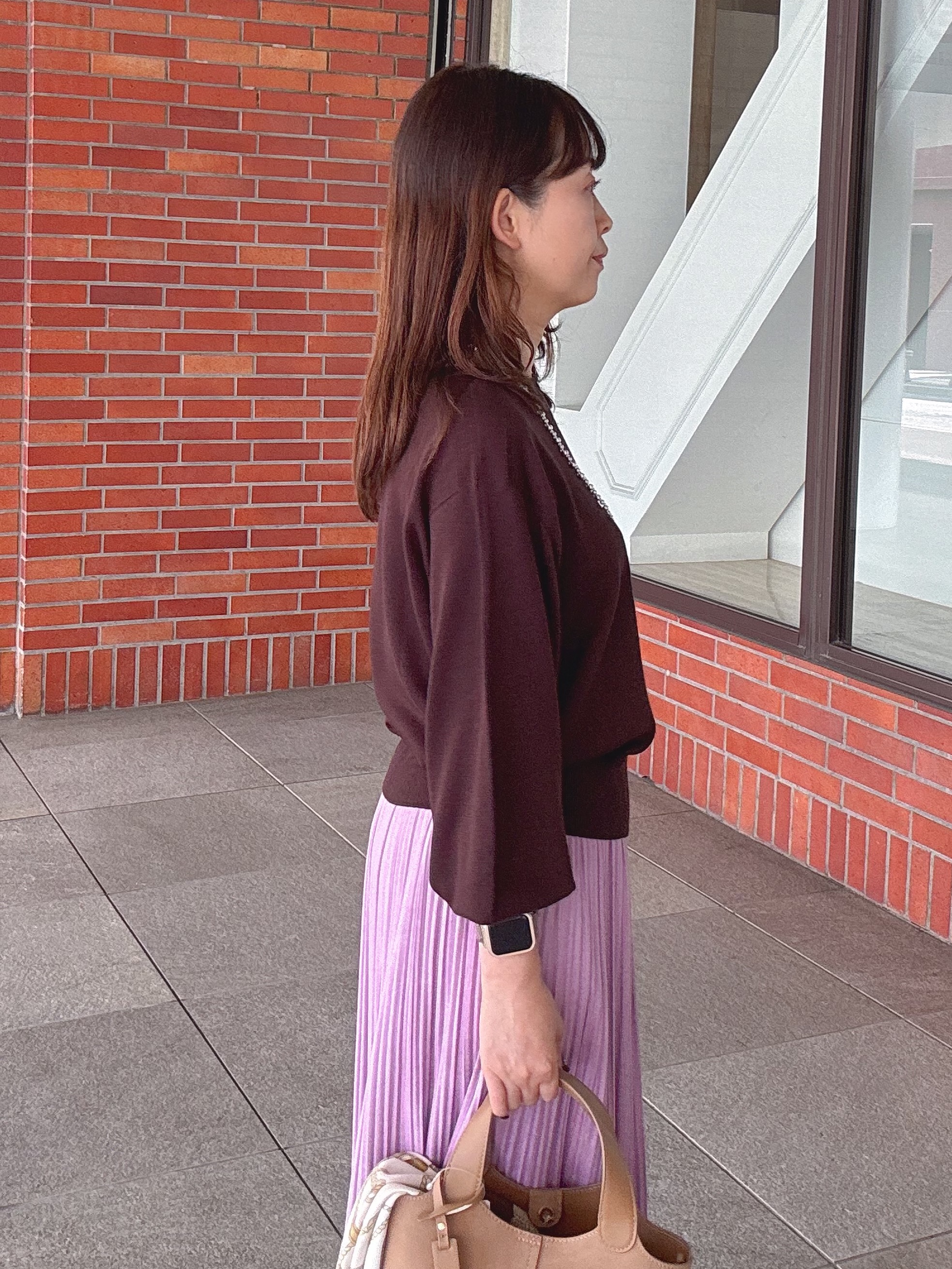 makiさんの「UNTITLED｜【大人の抜け感/8色展開】ボリュームスリーブニットプルオーバー」を使ったコーディネート