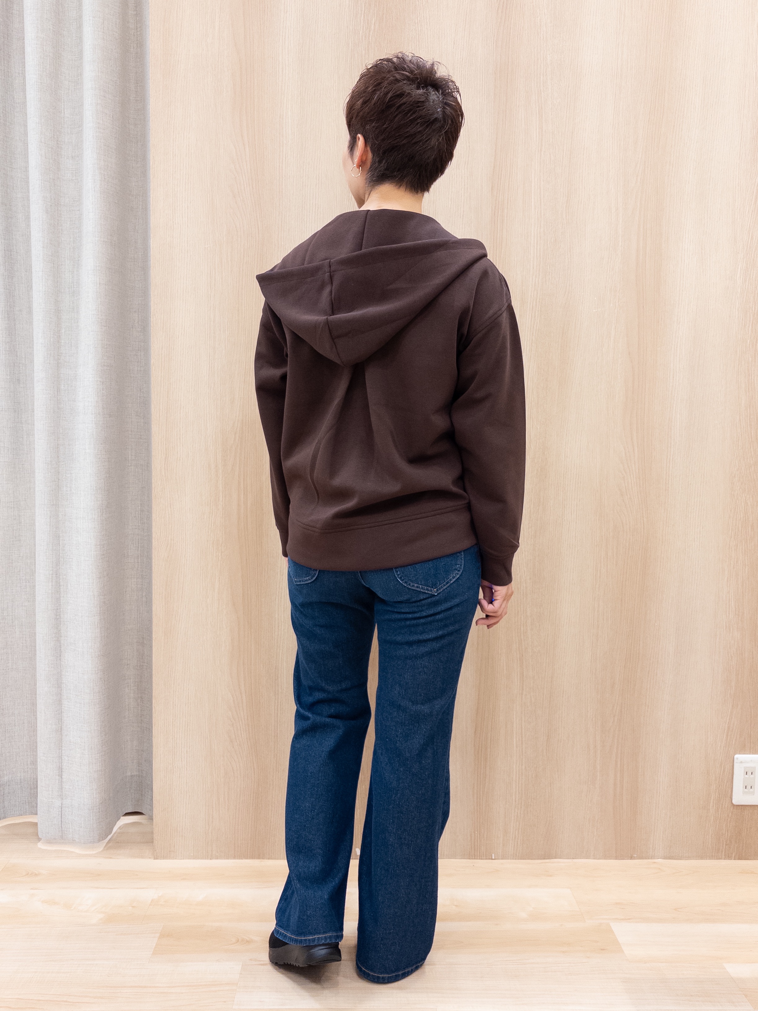 シュウコさんの「grove｜【撥水／シルエット2WAY】ゆったり着られて体型カバー◎ スタンドネック テントラインコート」を使ったコーディネート