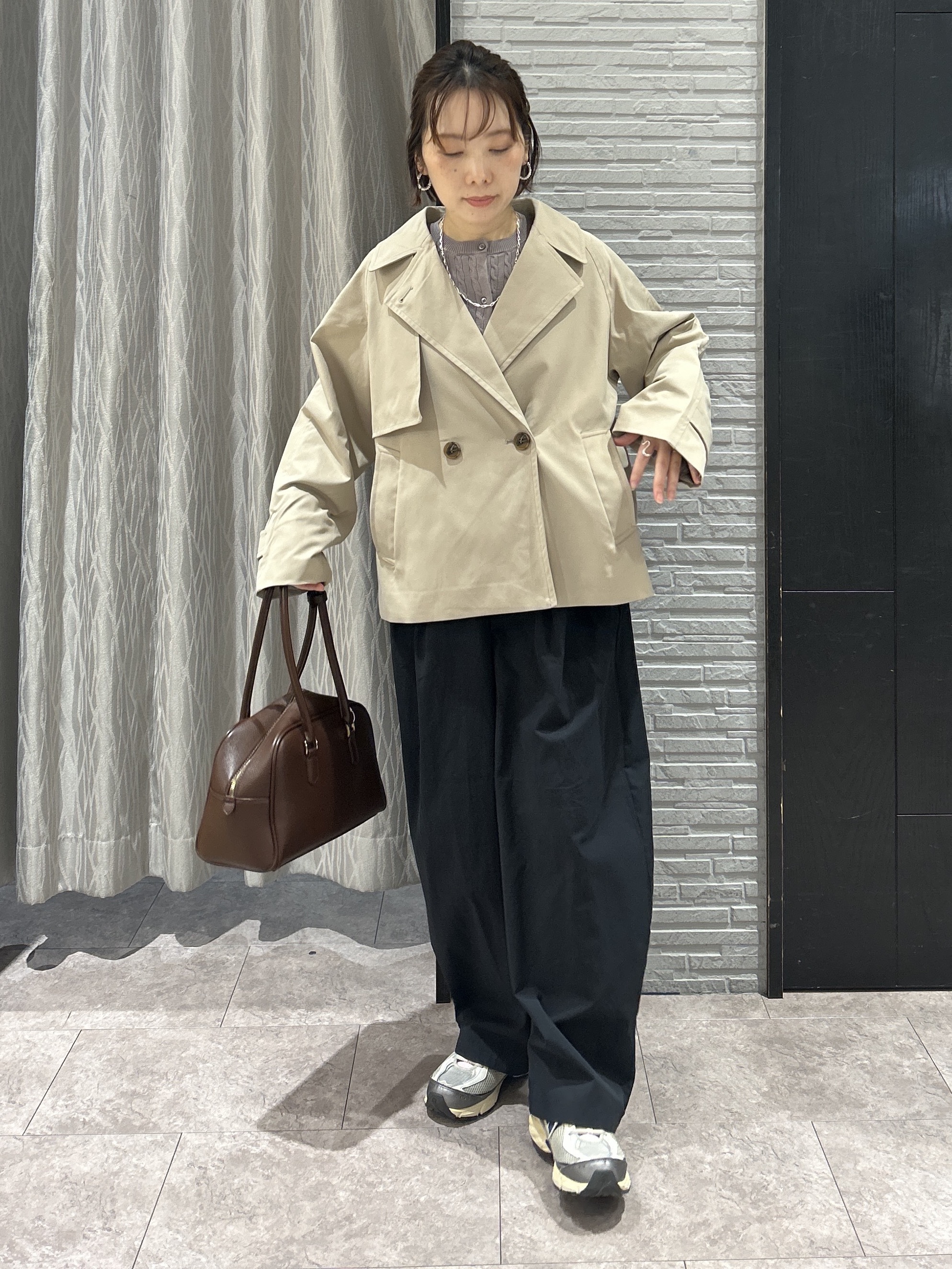 ga_riさんの「THE SHOP TK｜羽織るだけでこなれ見え ショートトレンチコート」を使ったコーディネート
