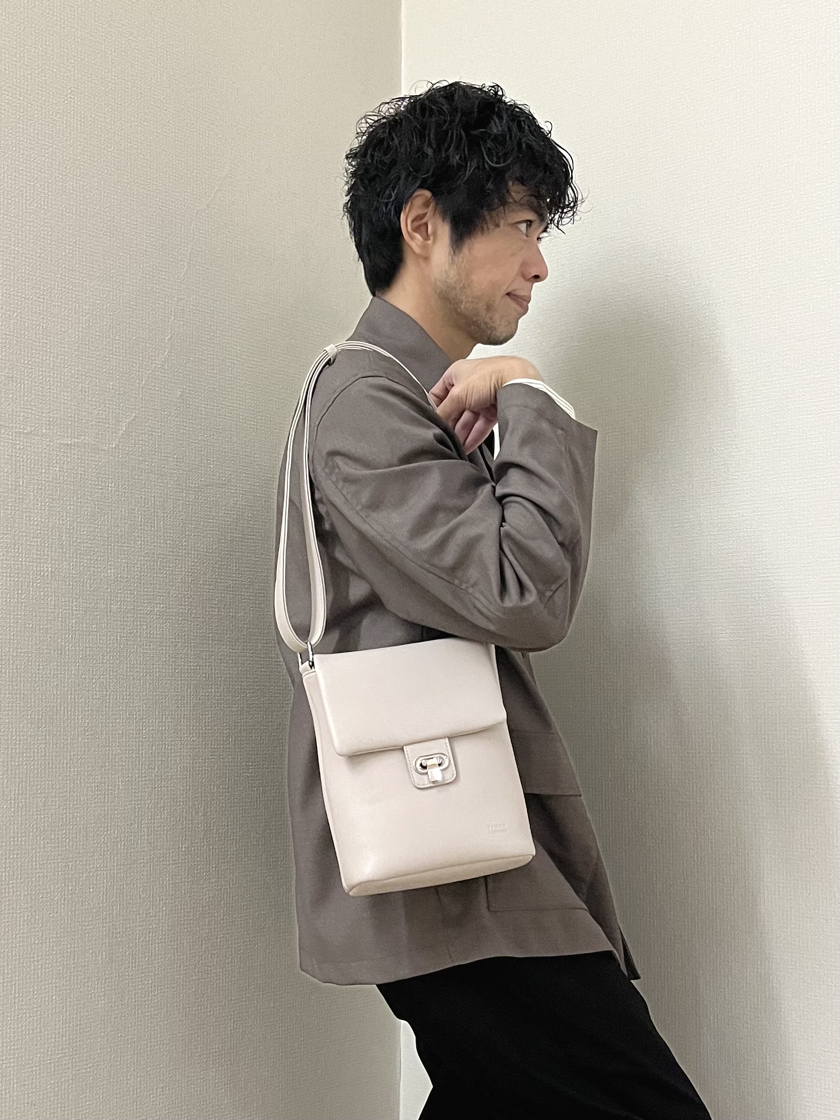 URAさんの「TAKEO KIKUCHI｜ストレッチカバーオールジャケット」を使ったコーディネート