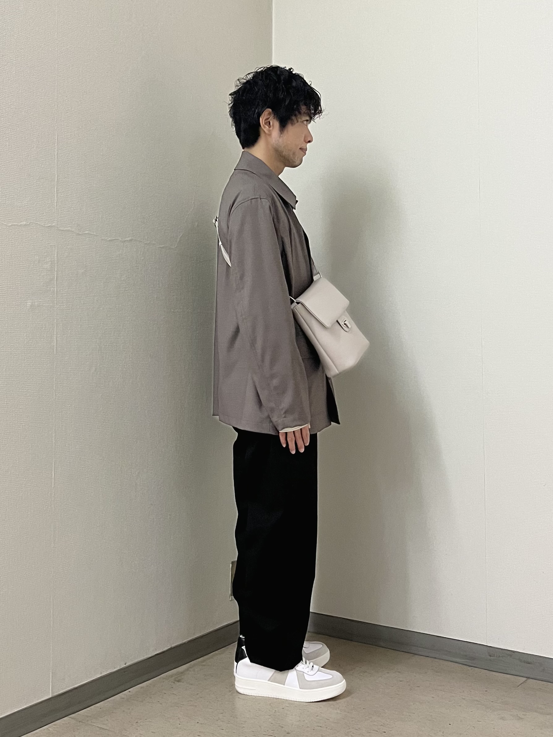 URAさんの「TAKEO KIKUCHI｜ストレッチカバーオールジャケット」を使ったコーディネート