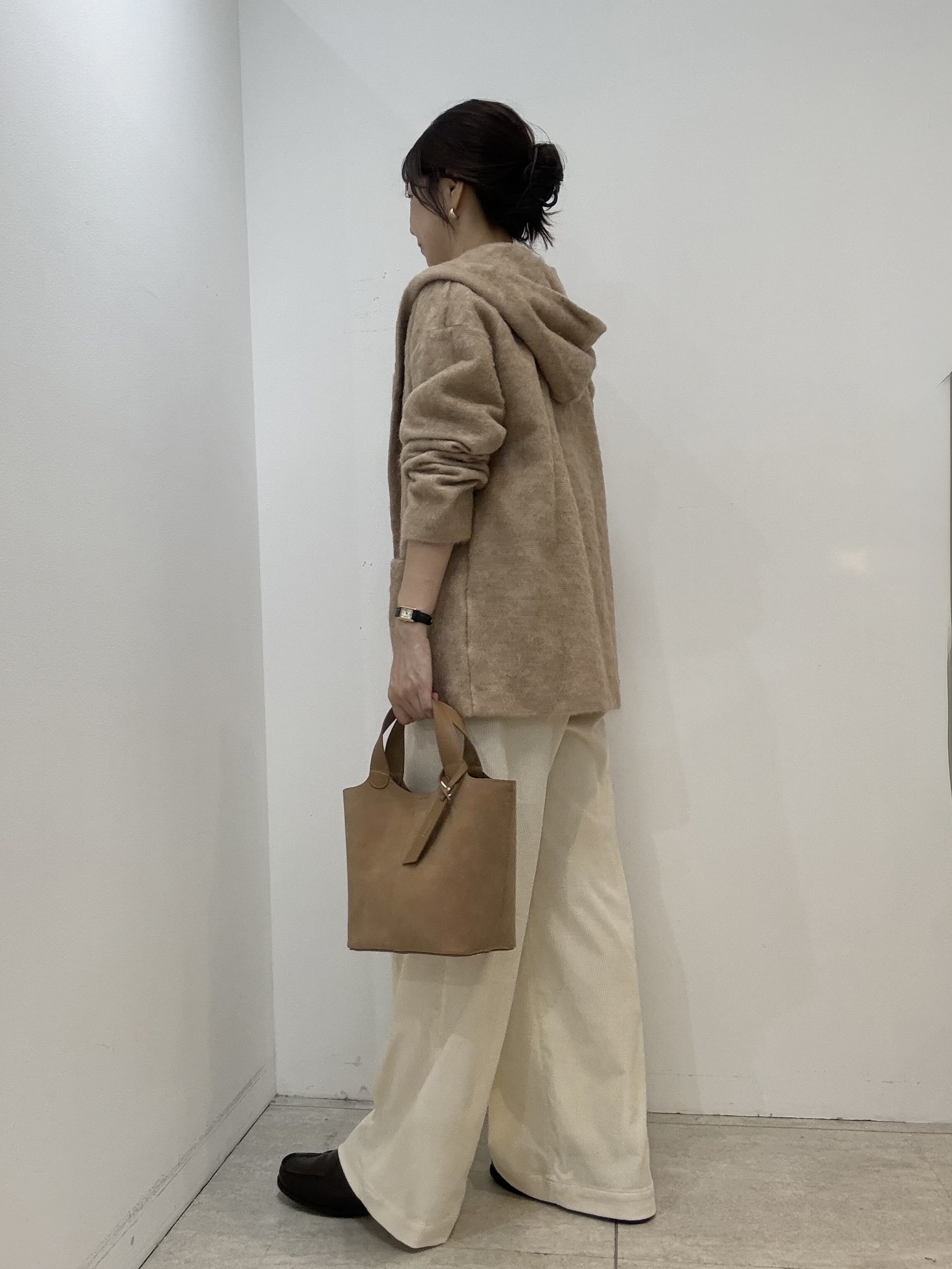 かなえさんの「UNTITLED｜【軽アウター/秋羽織り】シャギーフーディ―カーディガン」を使ったコーディネート