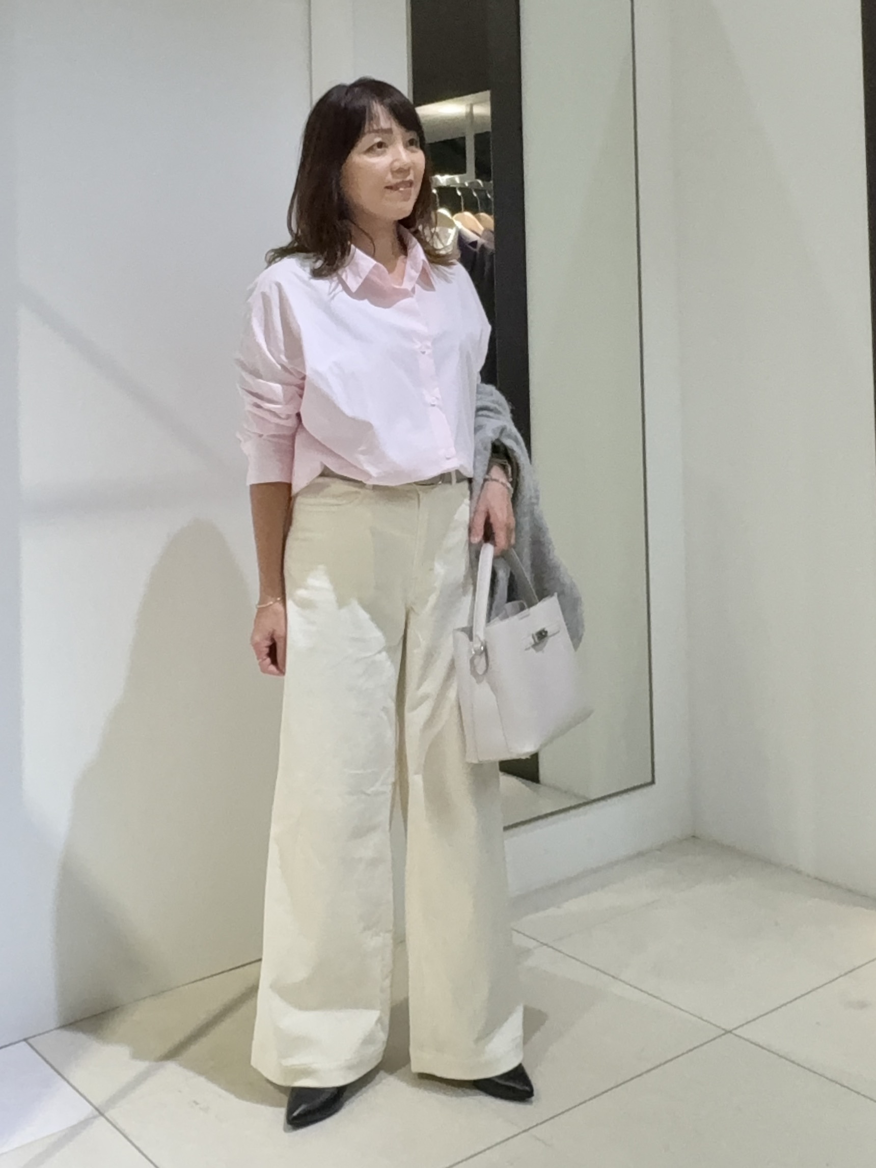 tomoさんの「UNTITLED｜コットンドルマンシャツ」を使ったコーディネート