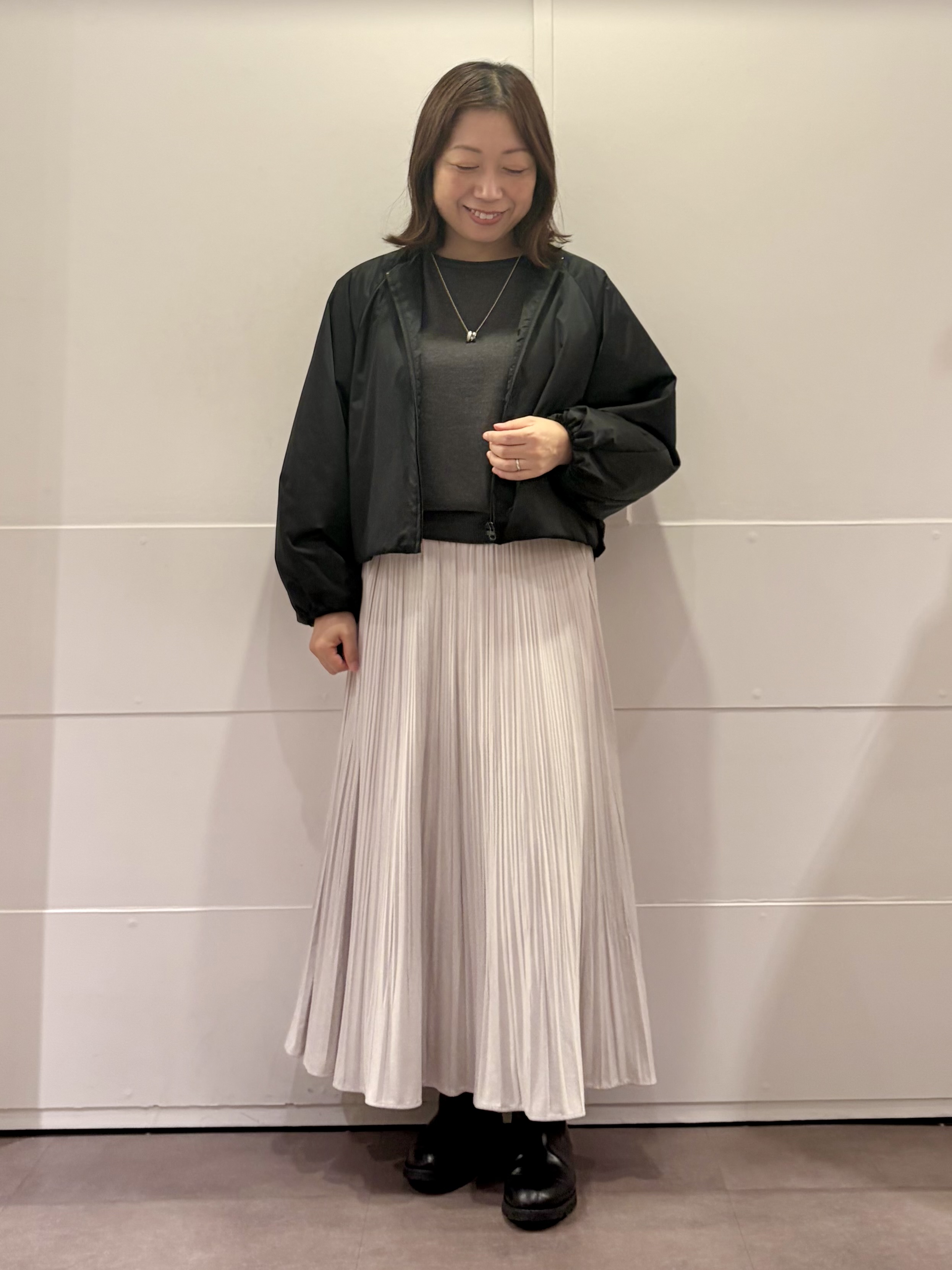 TOKOさんの「UNTITLED｜【大人の抜け感/8色展開】ボリュームスリーブニットプルオーバー」を使ったコーディネート