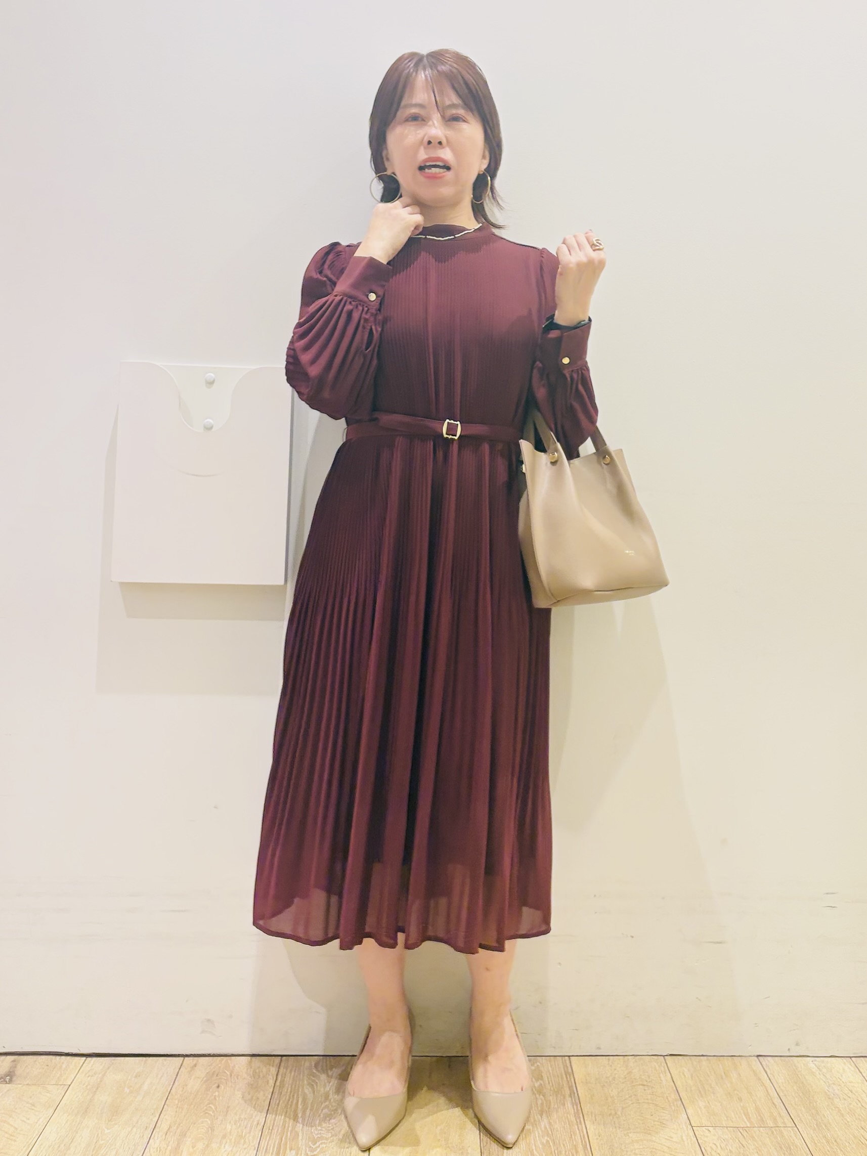 YUKOさんの「index｜【XS-3Lサイズ】ジョーゼットアソートプリーツワンピース《洗濯機OK／防シワ／イージーアイロン》」を使ったコーディネート