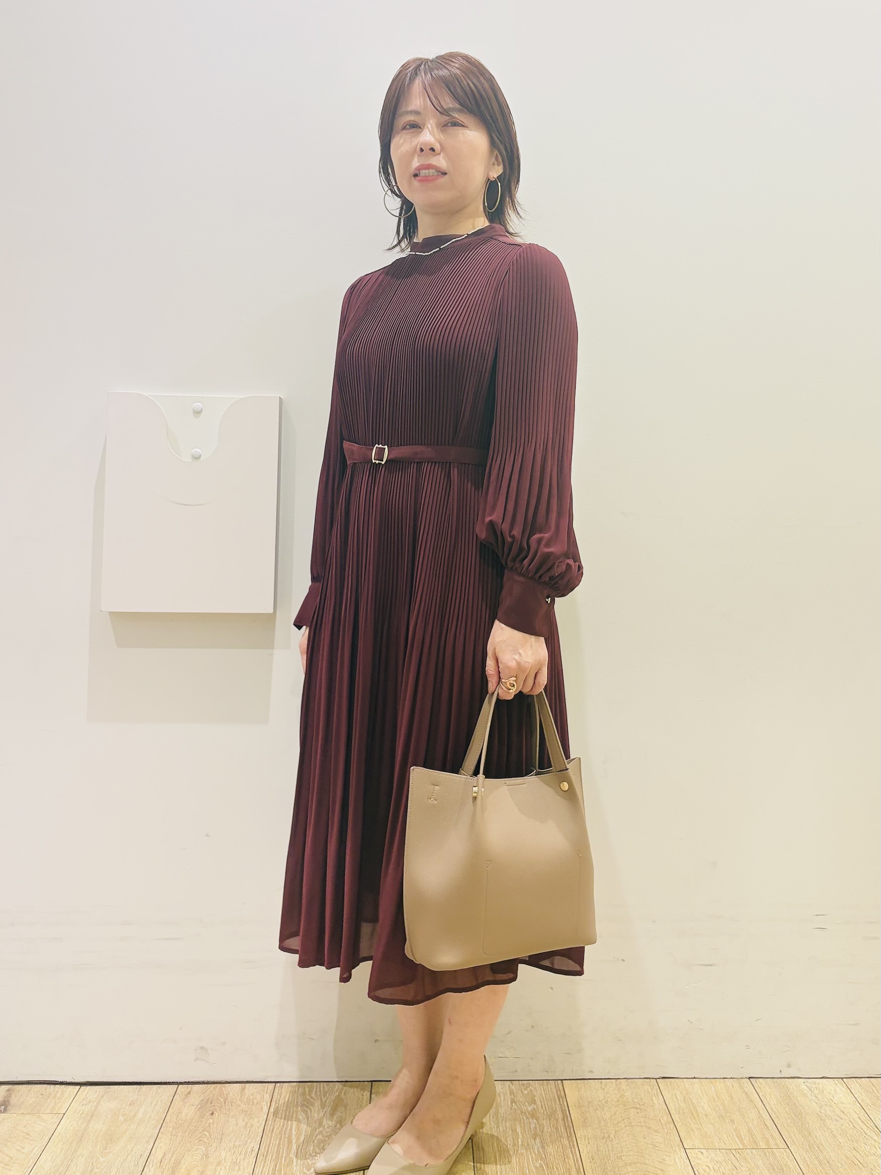 YUKOさんの「index｜【XS-3Lサイズ】ジョーゼットアソートプリーツワンピース《洗濯機OK／防シワ／イージーアイロン》」を使ったコーディネート