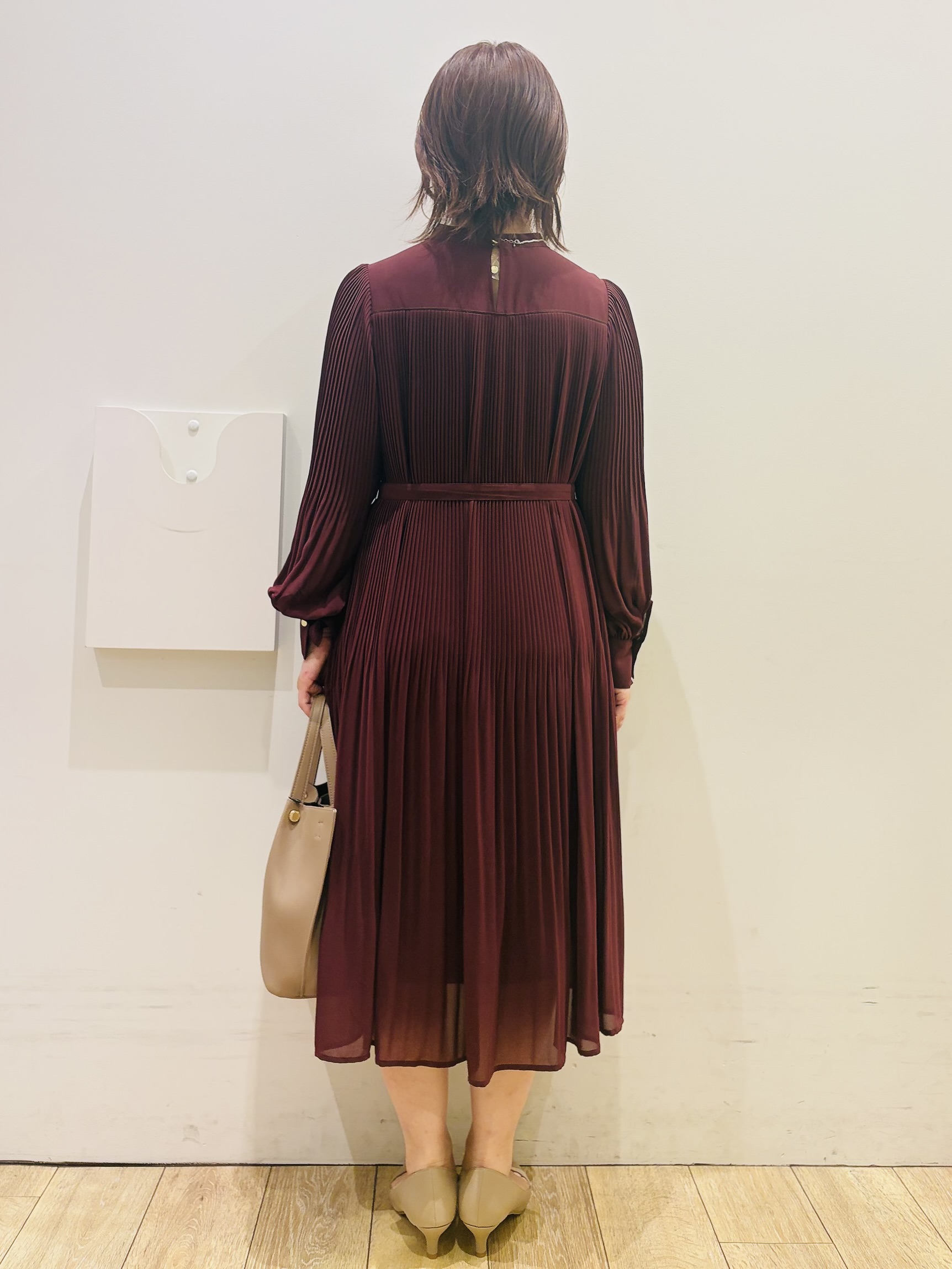 YUKOさんの「index｜【XS-3Lサイズ】ジョーゼットアソートプリーツワンピース《洗濯機OK／防シワ／イージーアイロン》」を使ったコーディネート