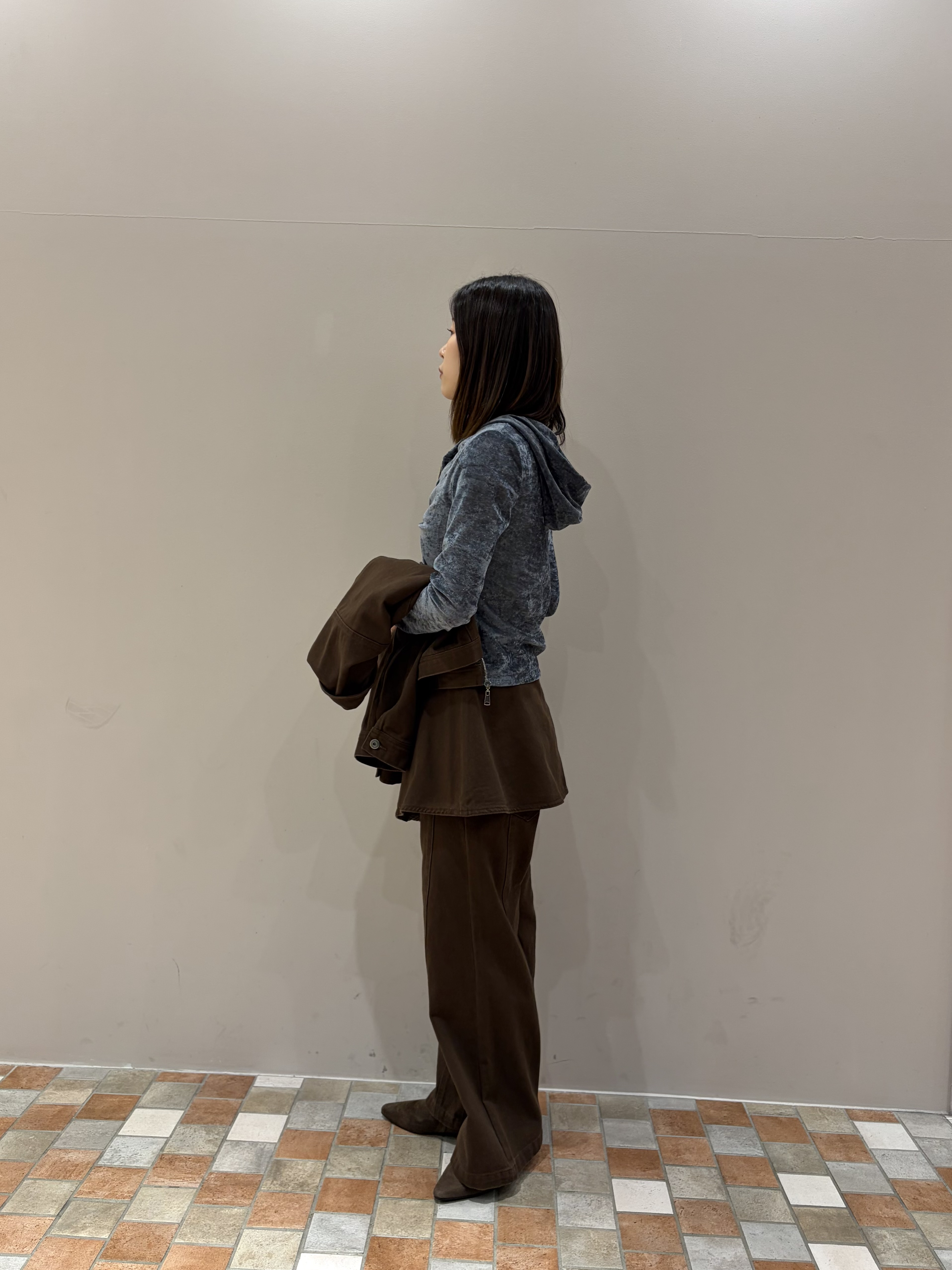 amiさんの「INDIVI｜ラインロングネックレス」を使ったコーディネート