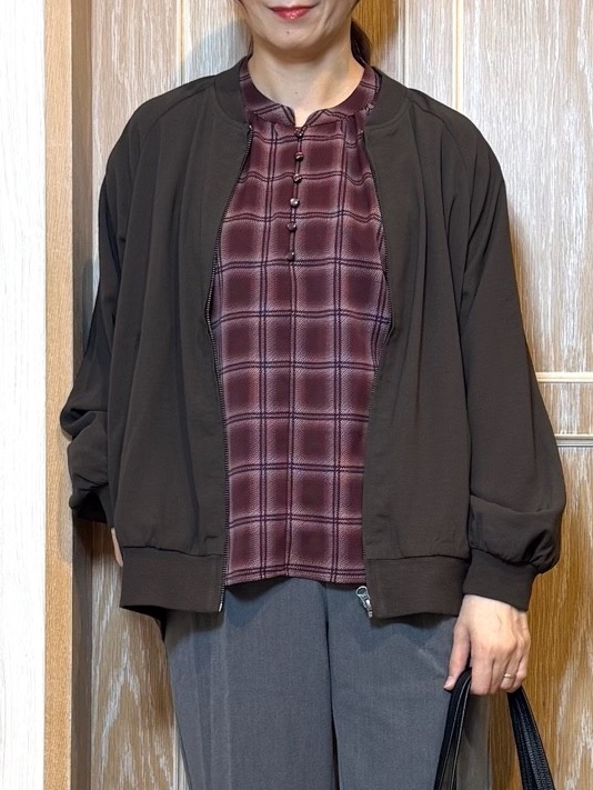 KAORIさんの「SHOO･LA･RUE｜【S-LL】洗濯後しわになりにくい 麻調リブブルゾン」を使ったコーディネート
