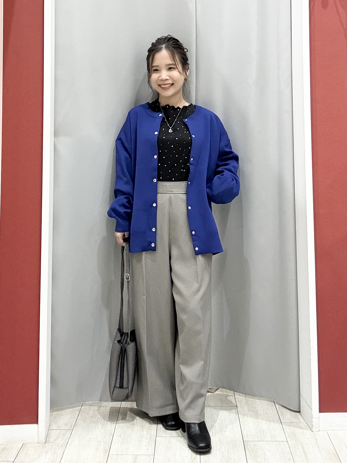 shioさんの「SHOO･LA･RUE｜【セットアップ可/洗濯機可】軽やかに羽織れる スポンディッシュ ニットカーディガン」を使ったコーディネート