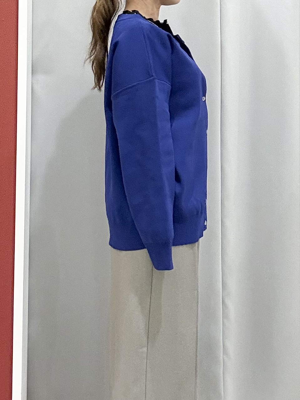 shioさんの「SHOO･LA･RUE｜【セットアップ可/洗濯機可】軽やかに羽織れる スポンディッシュ ニットカーディガン」を使ったコーディネート