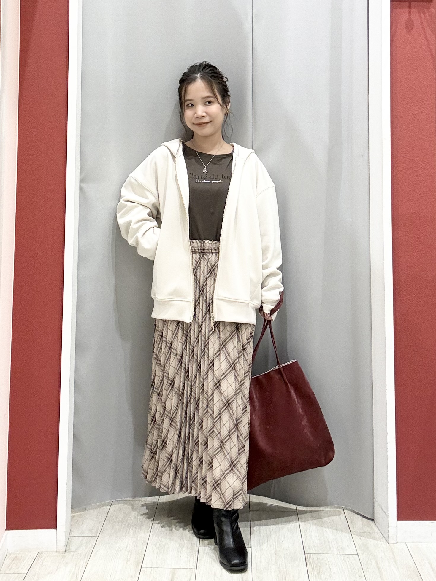 shioさんの「SHOO･LA･RUE｜【S-LL/洗濯機可】もちさら ダブルジップパーカ」を使ったコーディネート