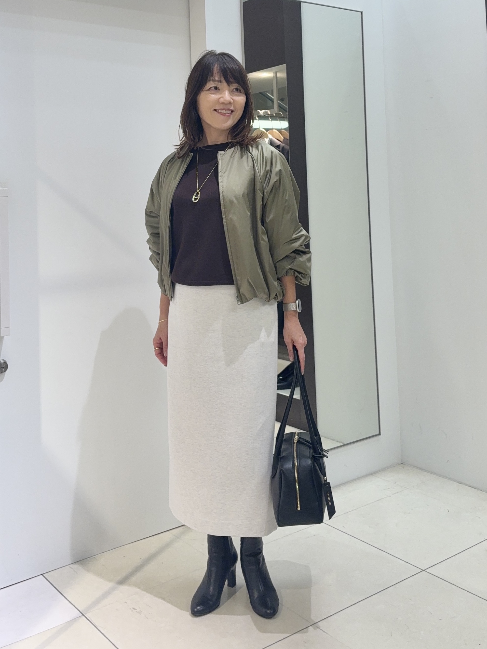tomoさんの「UNTITLED｜【軽アウター/中綿/秋冬コート】ショートブルゾン」を使ったコーディネート