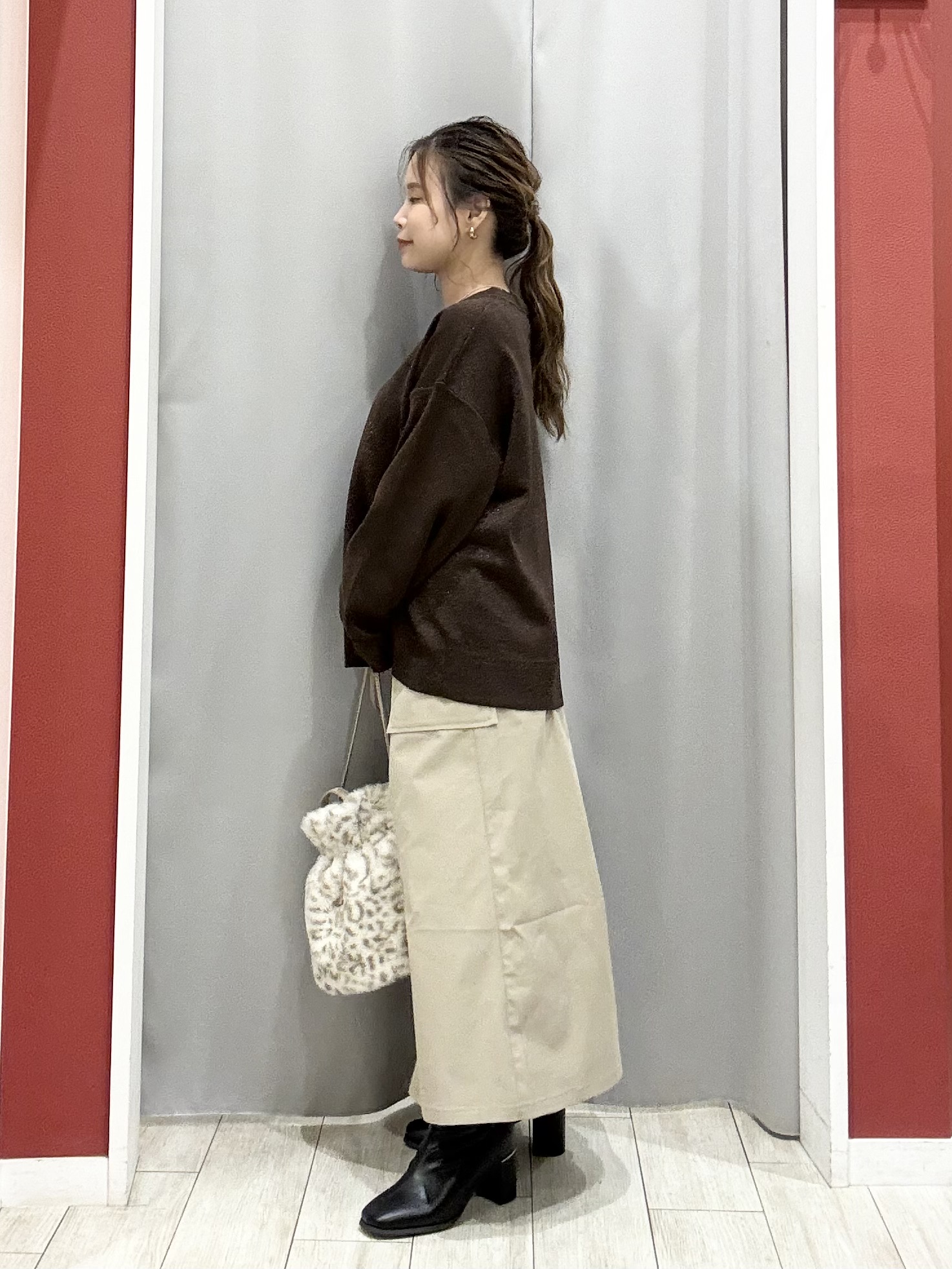 shioさんの「SHOO･LA･RUE｜【S-LL/洗濯機可/体型カバー】繊細なラメが品よく華やか スウェットライクニット」を使ったコーディネート