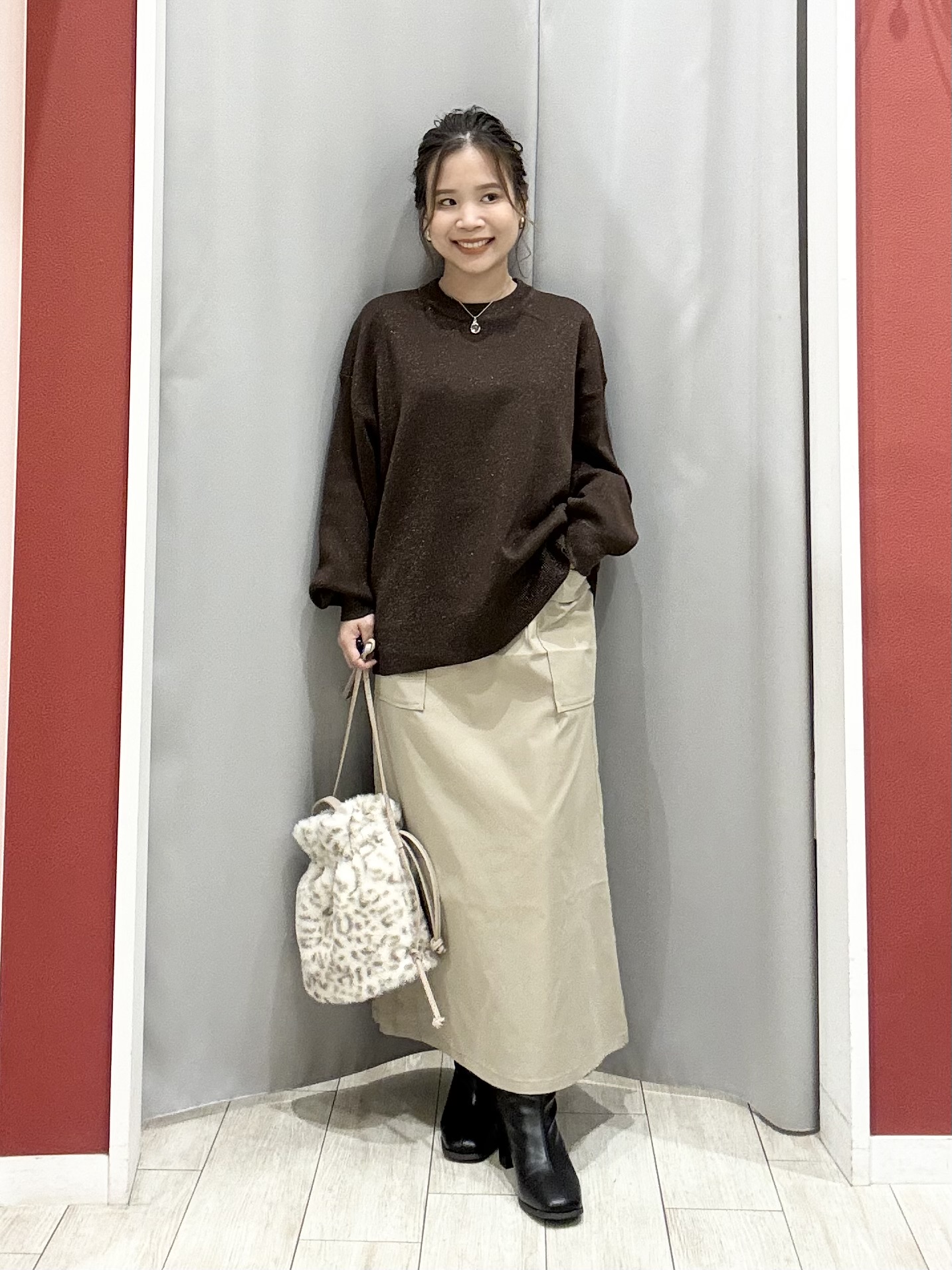 shioさんの「SHOO･LA･RUE｜【S-LL/洗濯機可/体型カバー】繊細なラメが品よく華やか スウェットライクニット」を使ったコーディネート