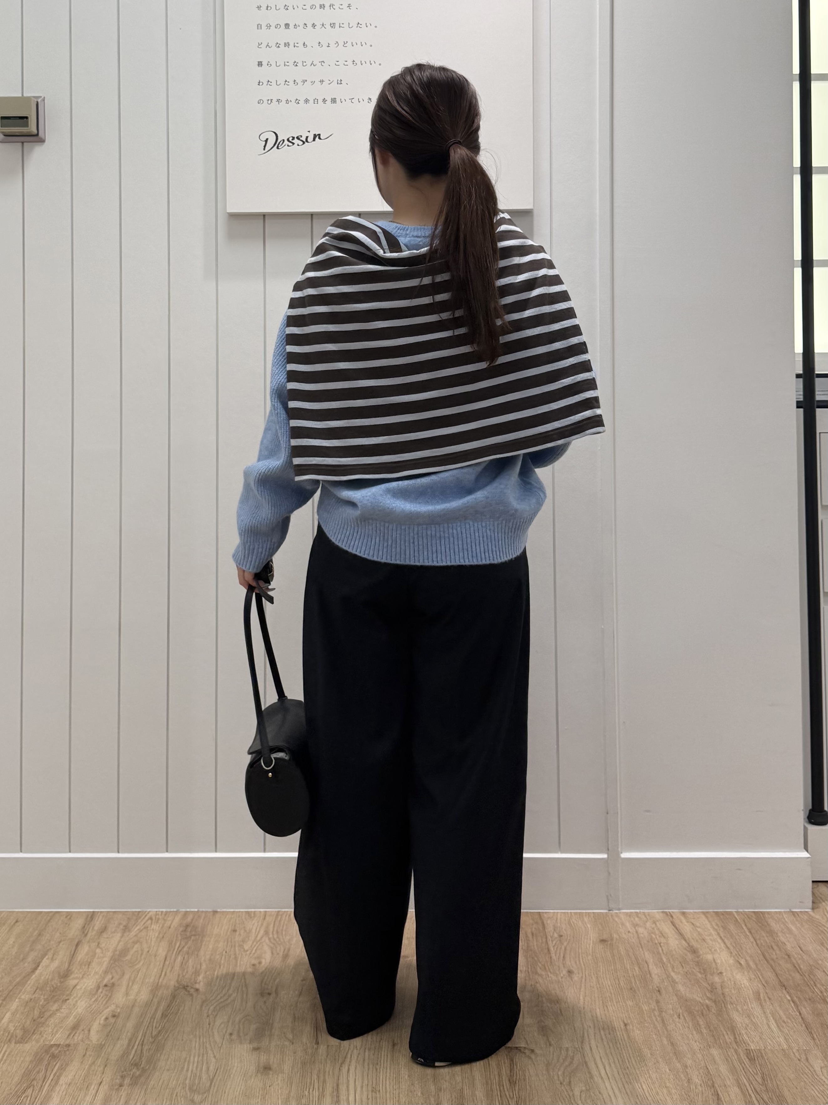 nahoさんの「Dessin｜【洗濯機OK/サスティナブル/6色展開】編地切替ラグラン ニットプルオーバー」を使ったコーディネート