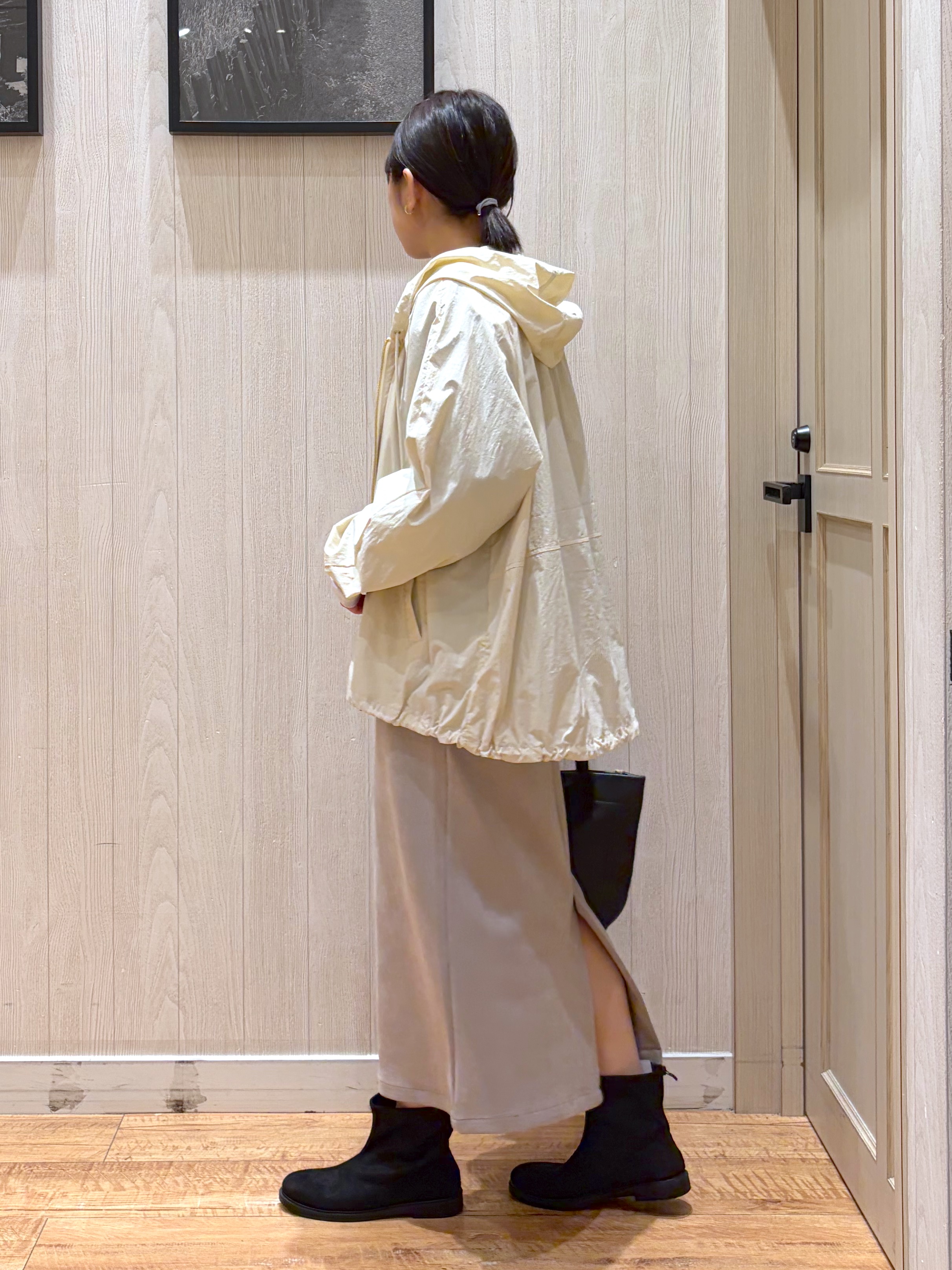 shirayuuuさんの「SHOO･LA･RUE｜【S-LL/撥水】ゴールドパーツで女性らしく ギャザーブルゾン」を使ったコーディネート